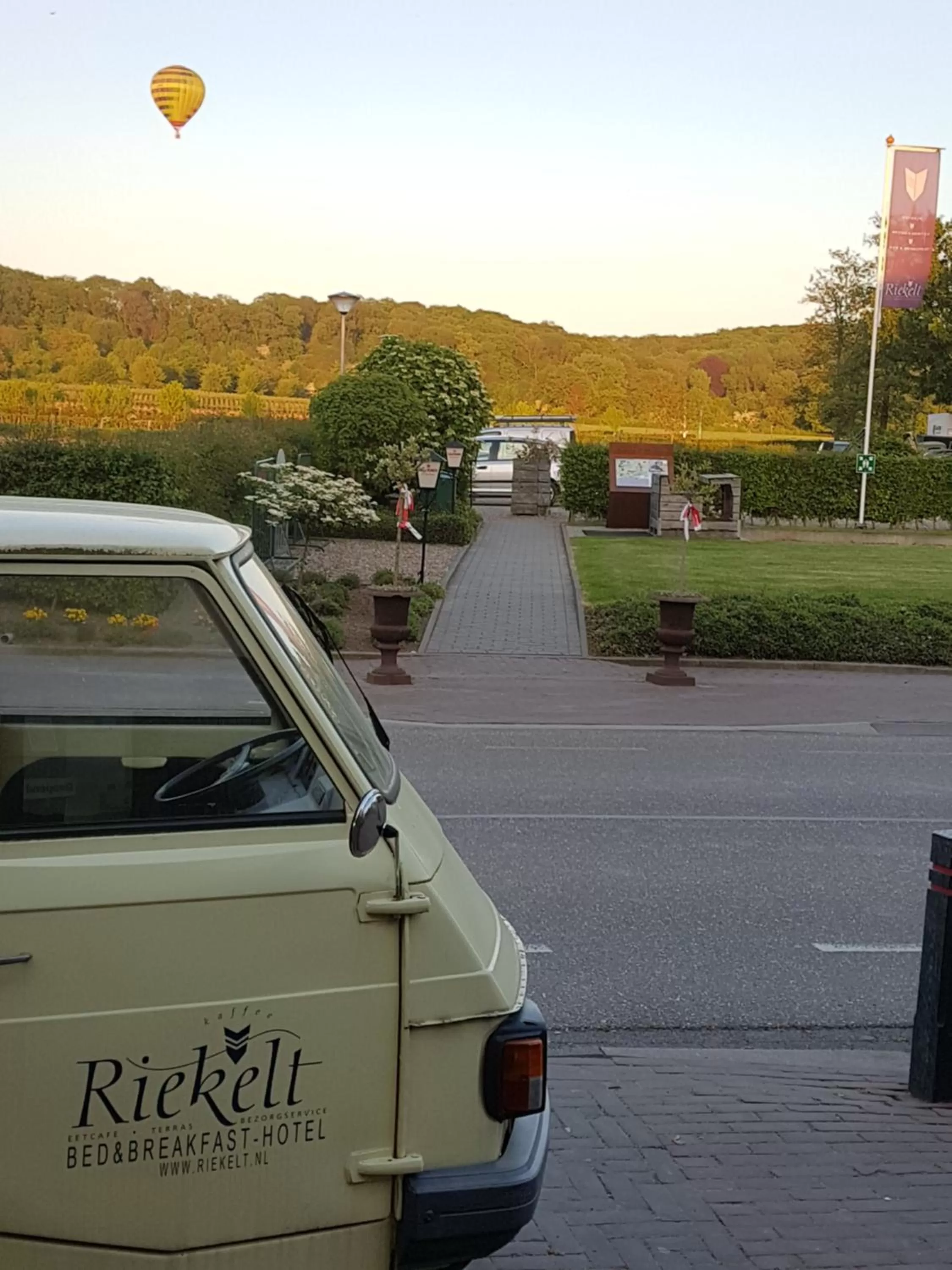 Balcony/Terrace in B&B - Eetcafe - Riekelt