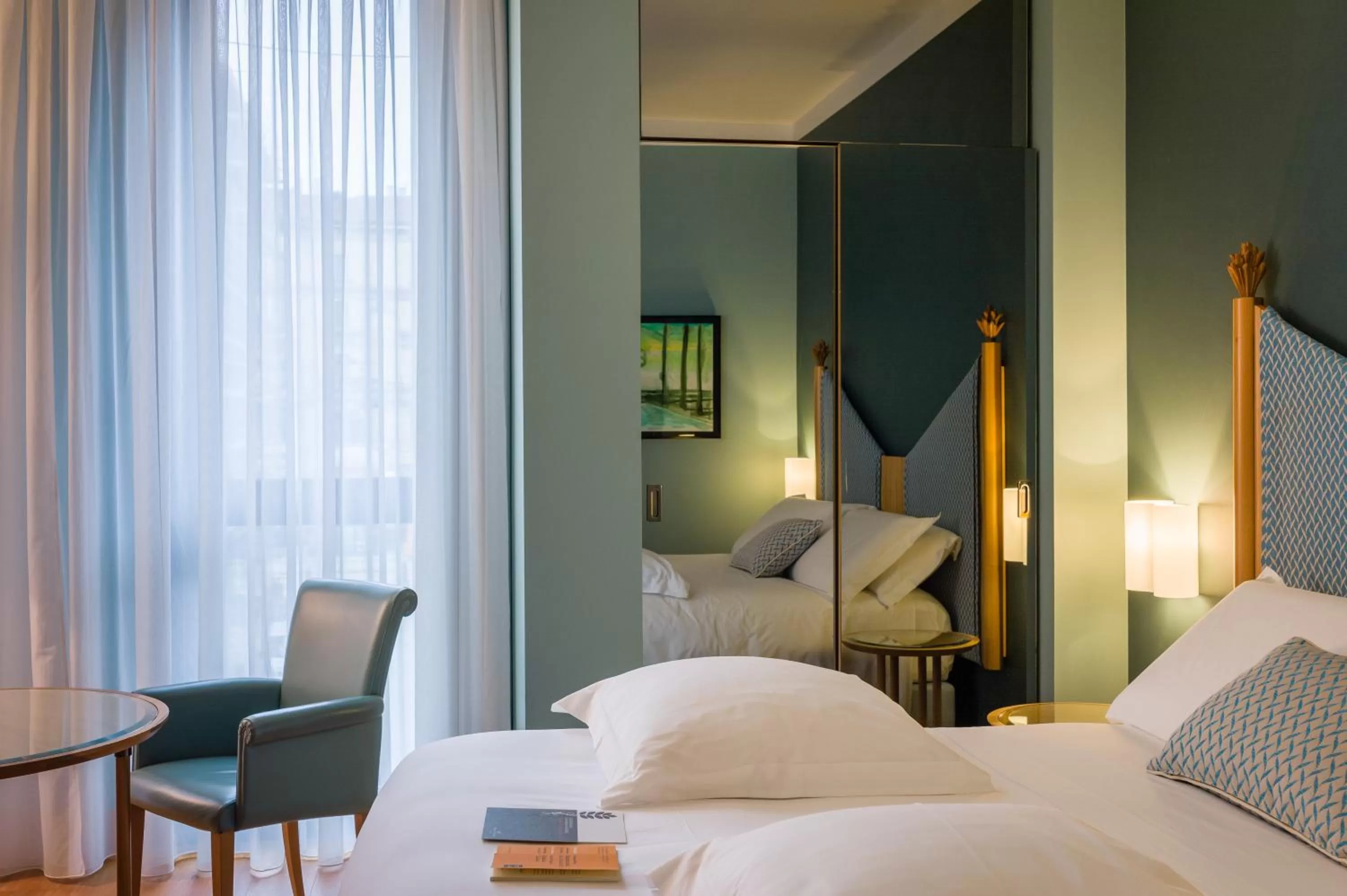 Decorative detail, Bed in Hotel Spadari Al Duomo