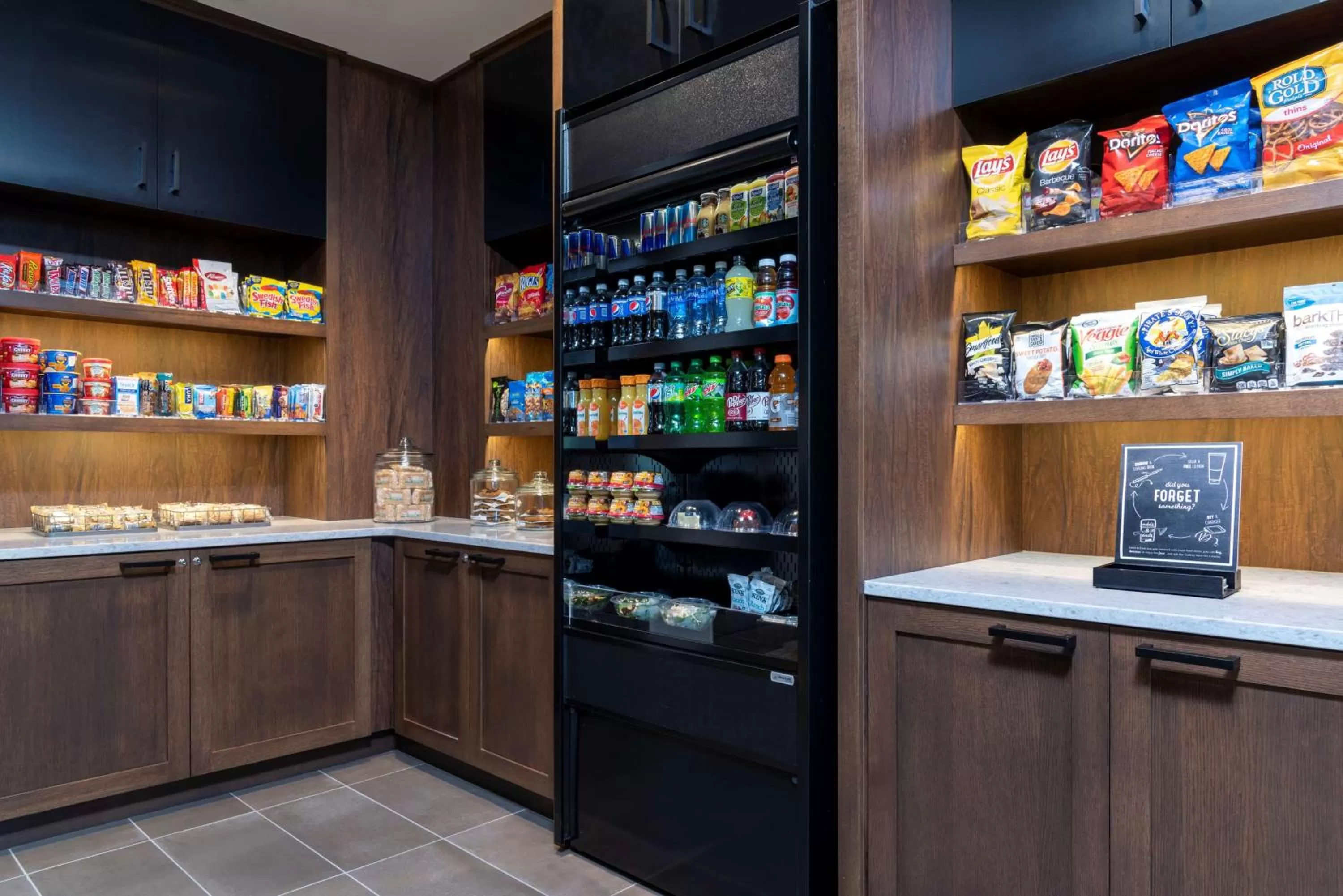 On-site shops in Hyatt Place Flint/Grand Blanc