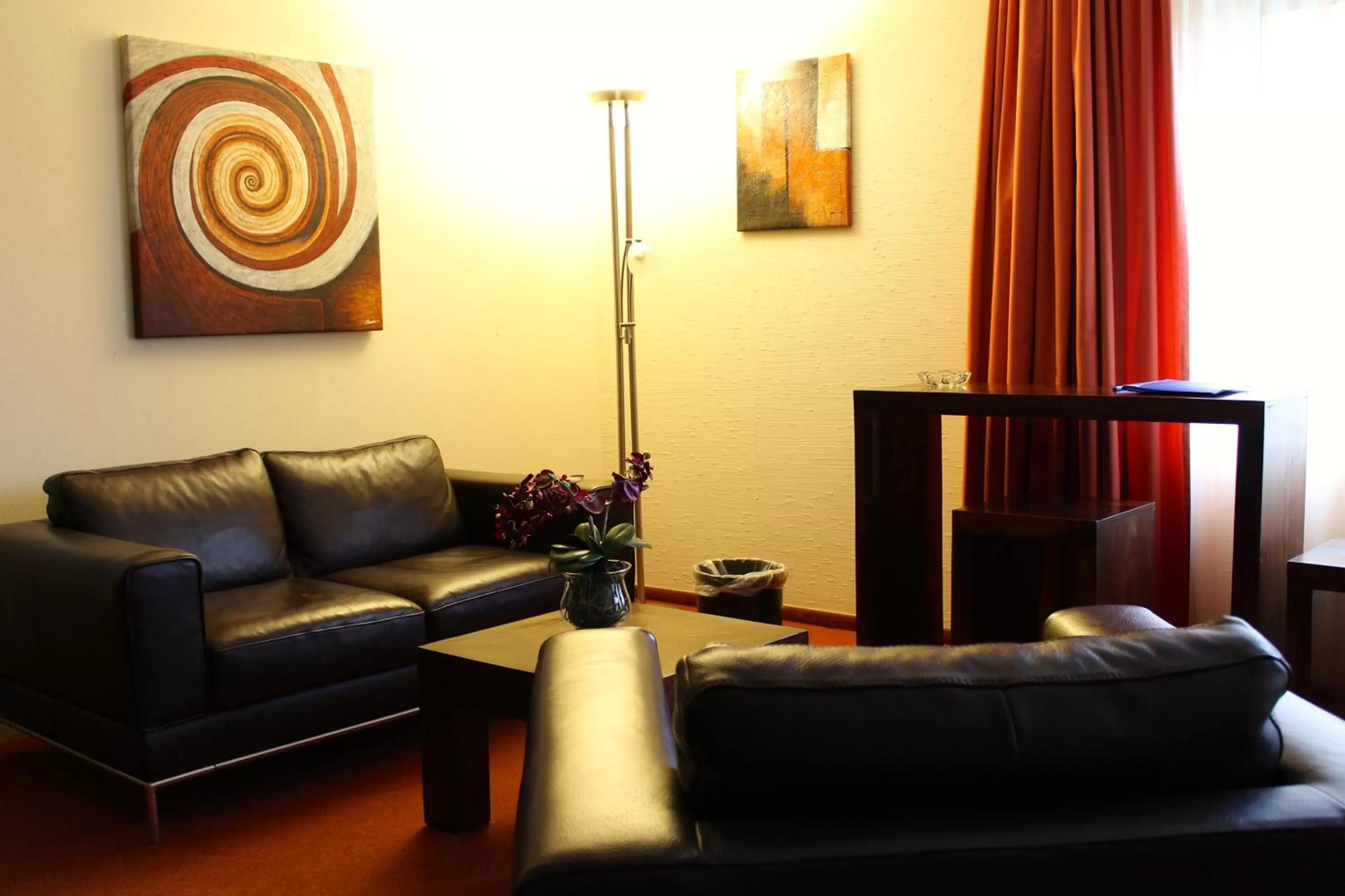 Seating area in Hotel Donnersberg