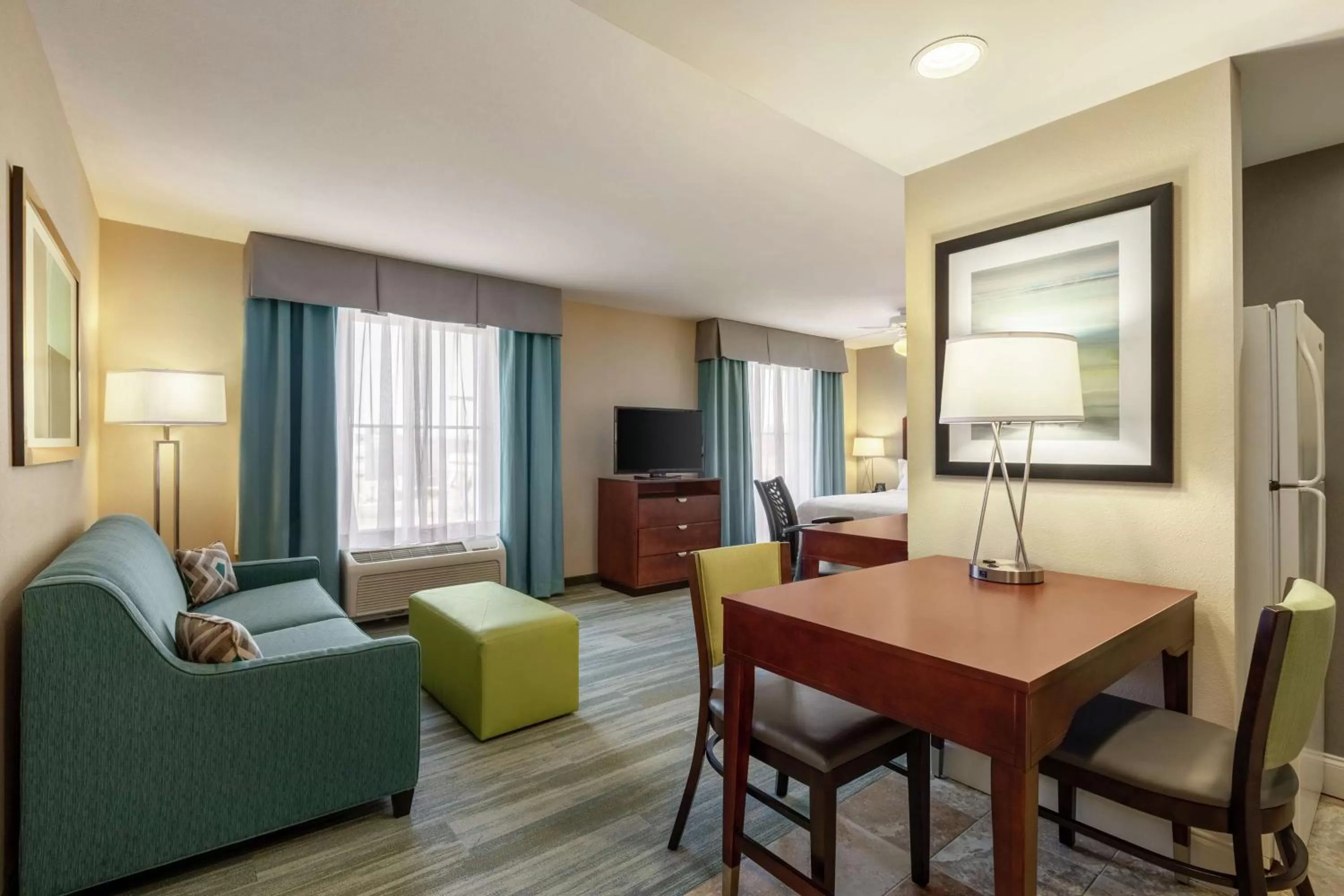 Bedroom in Homewood Suites by Hilton Macon-North