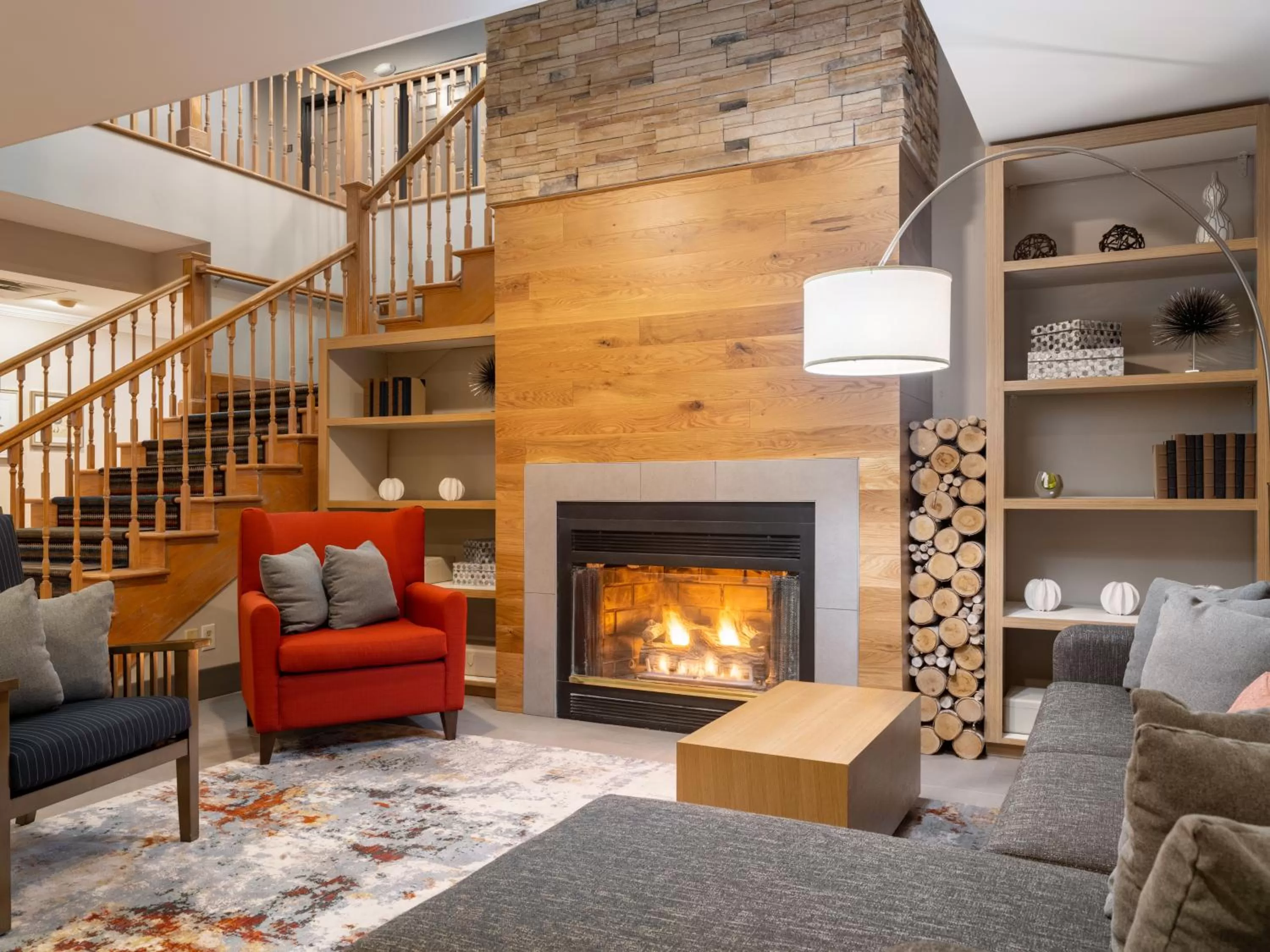 Communal lounge/ TV room in Country Inn & Suites by Radisson, Toledo, OH