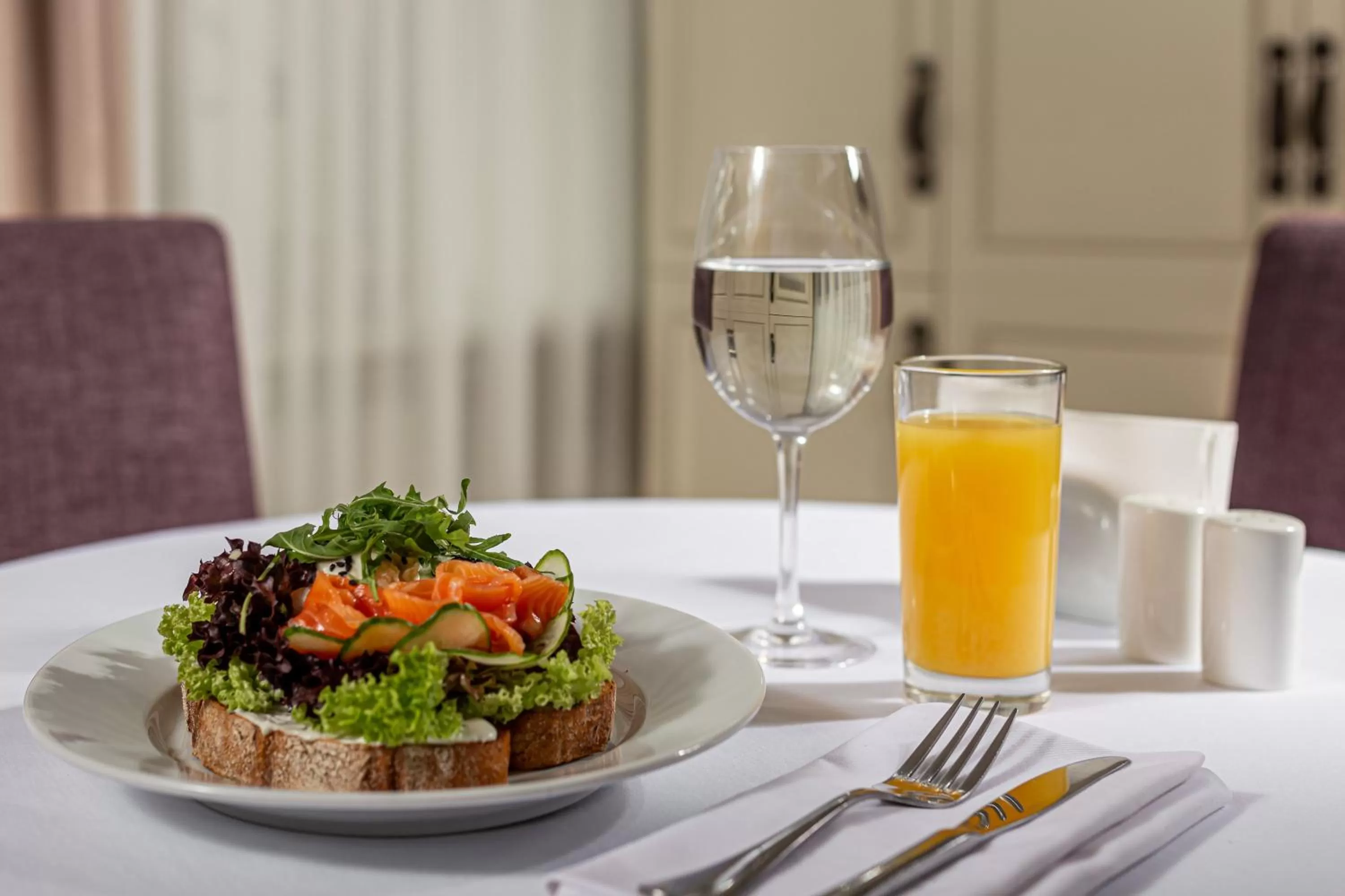 Food and drinks in Maidan Palace Hotel