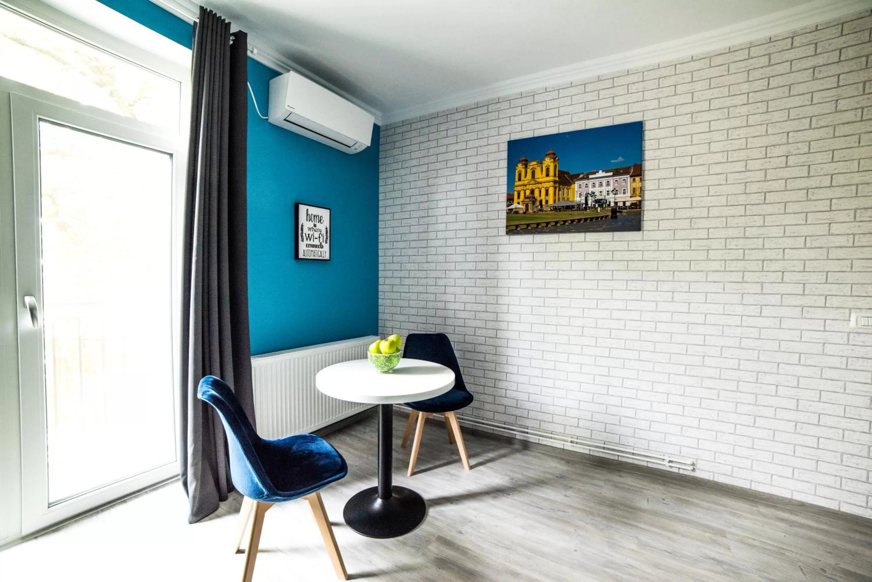 Decorative detail in compleX living aparthotel