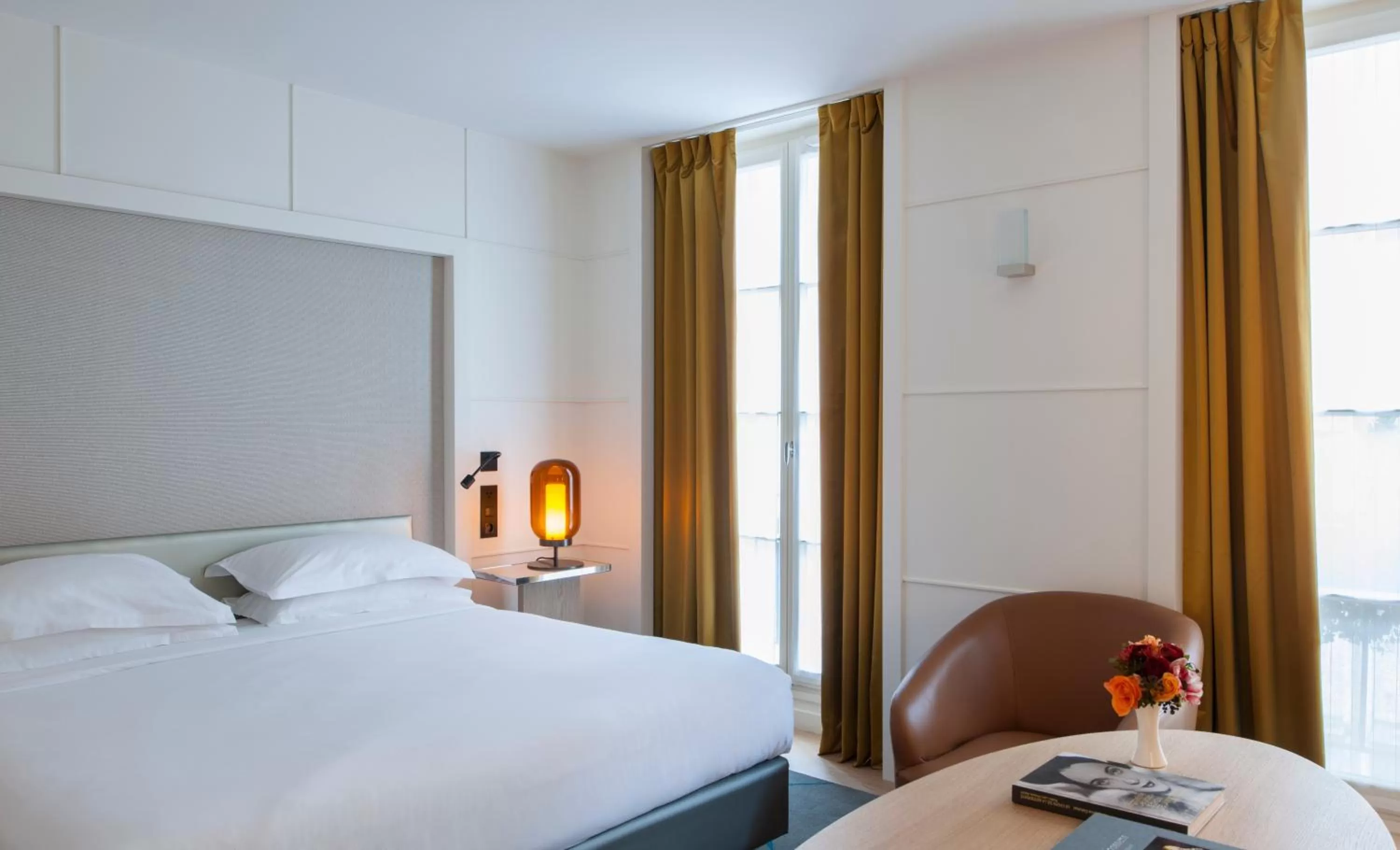 Seating area, Bed in Hotel Opéra Richepanse