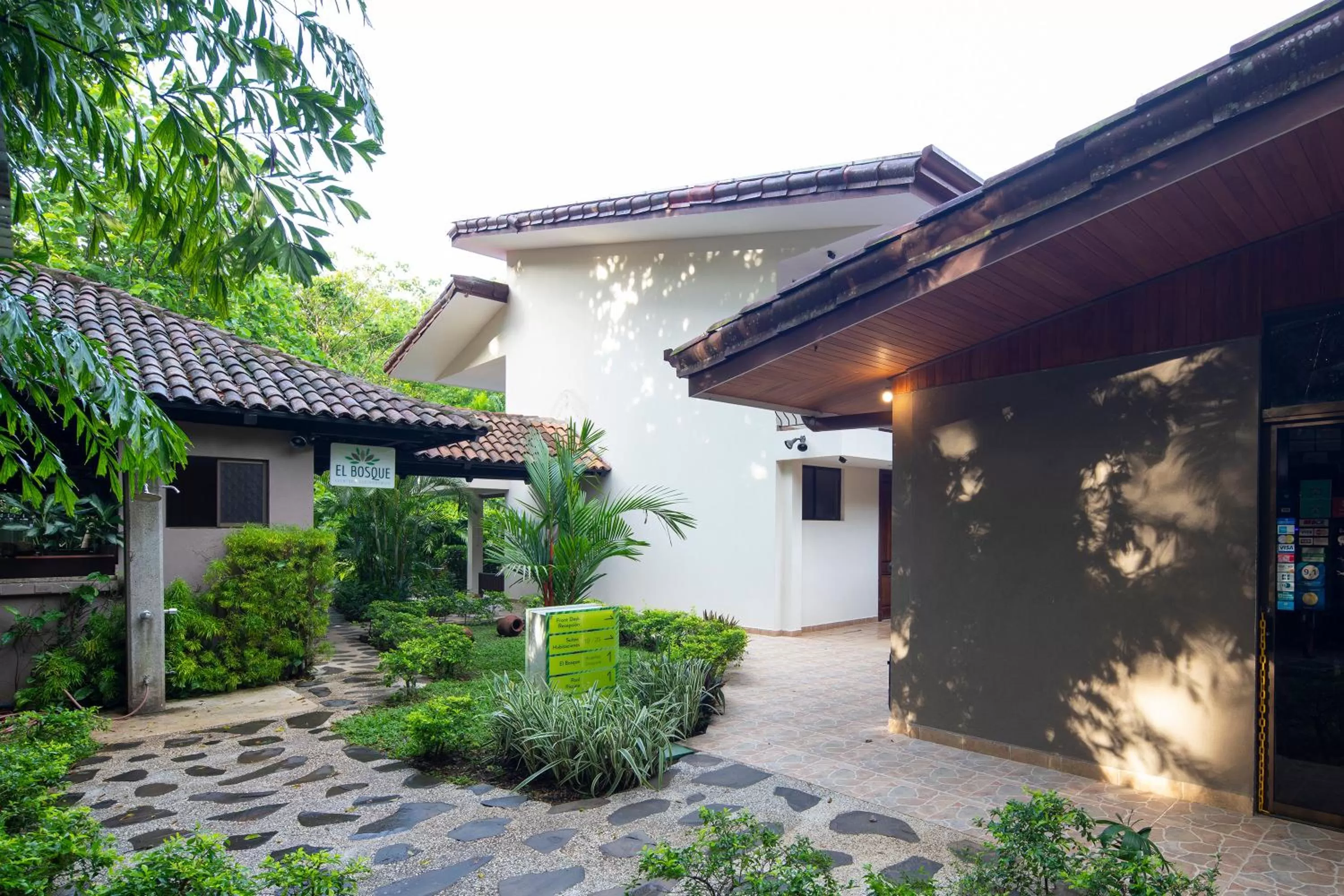 Property building in Pumilio Mountain & Ocean Hotel