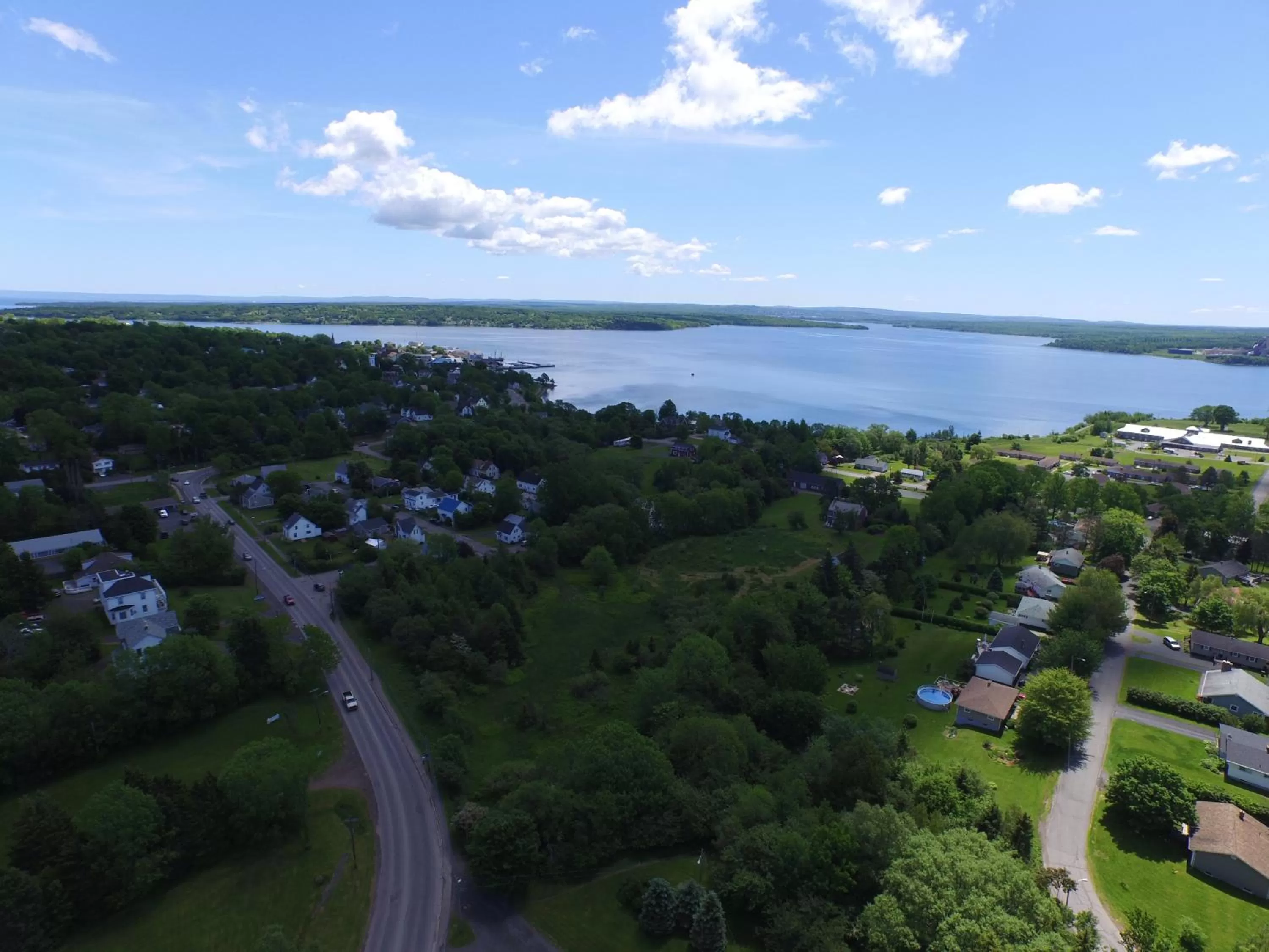 The Lionstone Inn Motel and Cottages