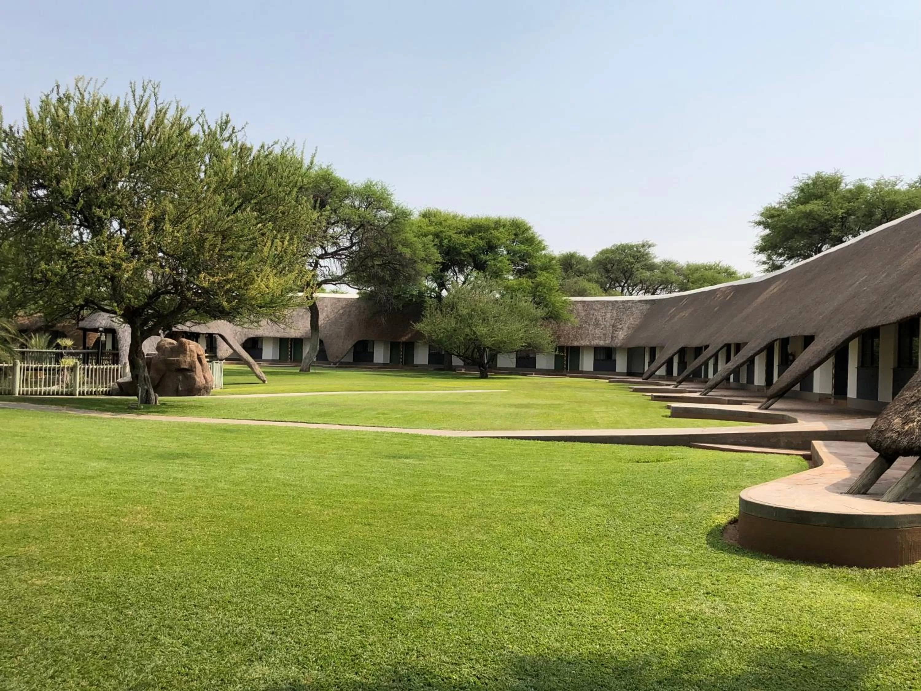 Garden view, Garden in Okahandja Country Hotel