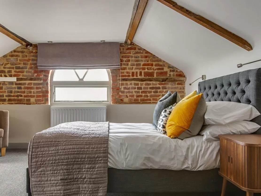 Bedroom, Bed in The Ingham Swan