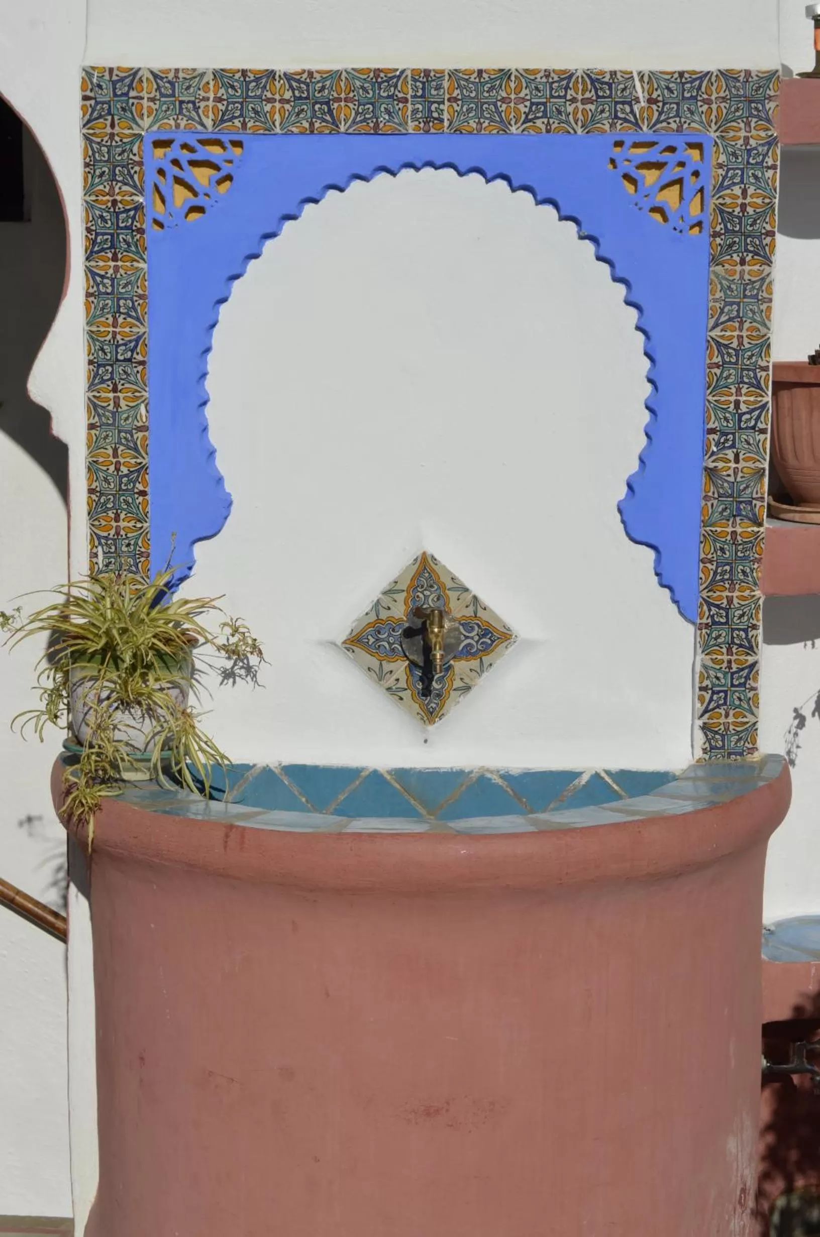 Decorative detail in Dar Meziana