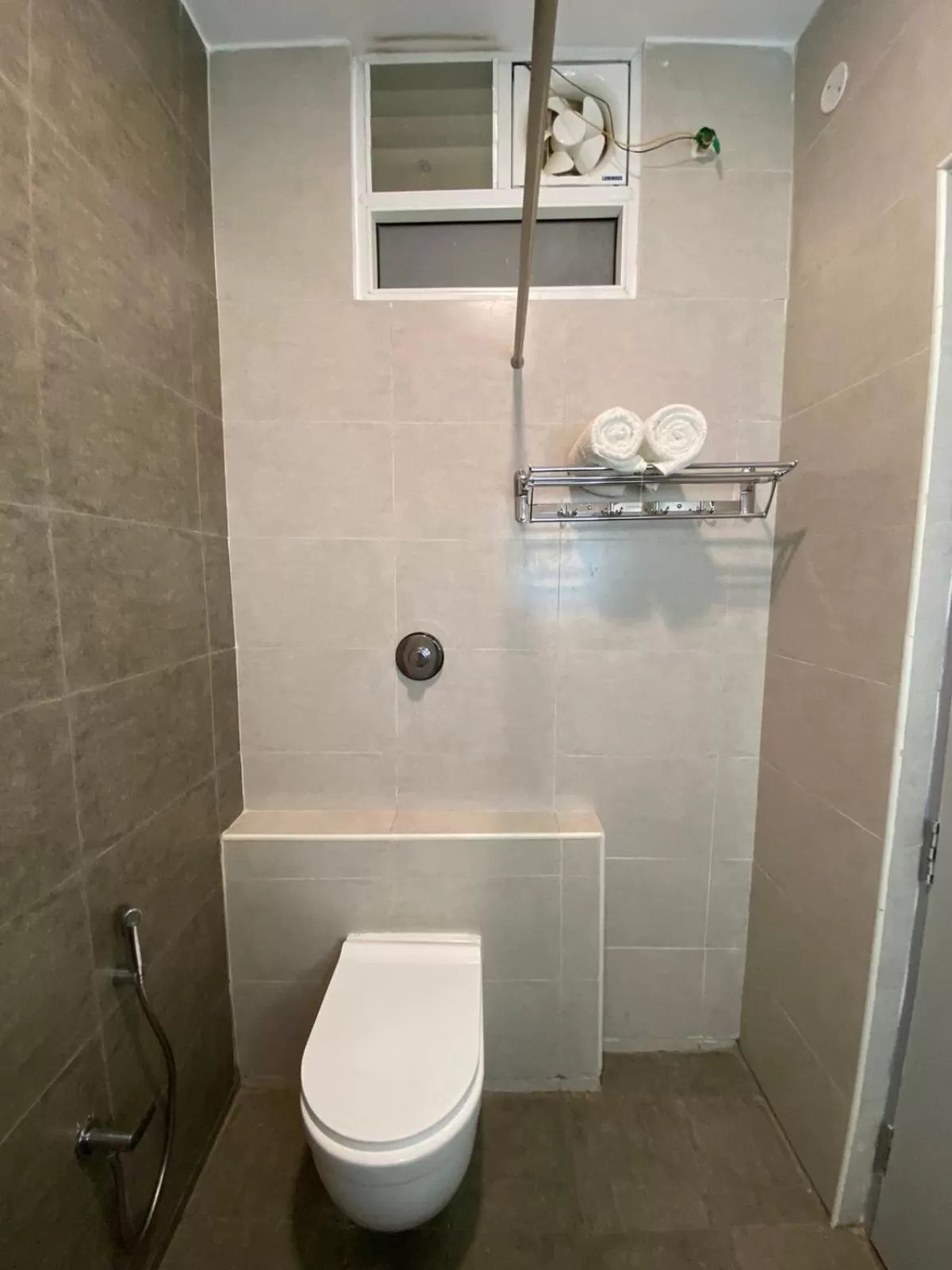 Toilet in Le Shiv Executive Suite