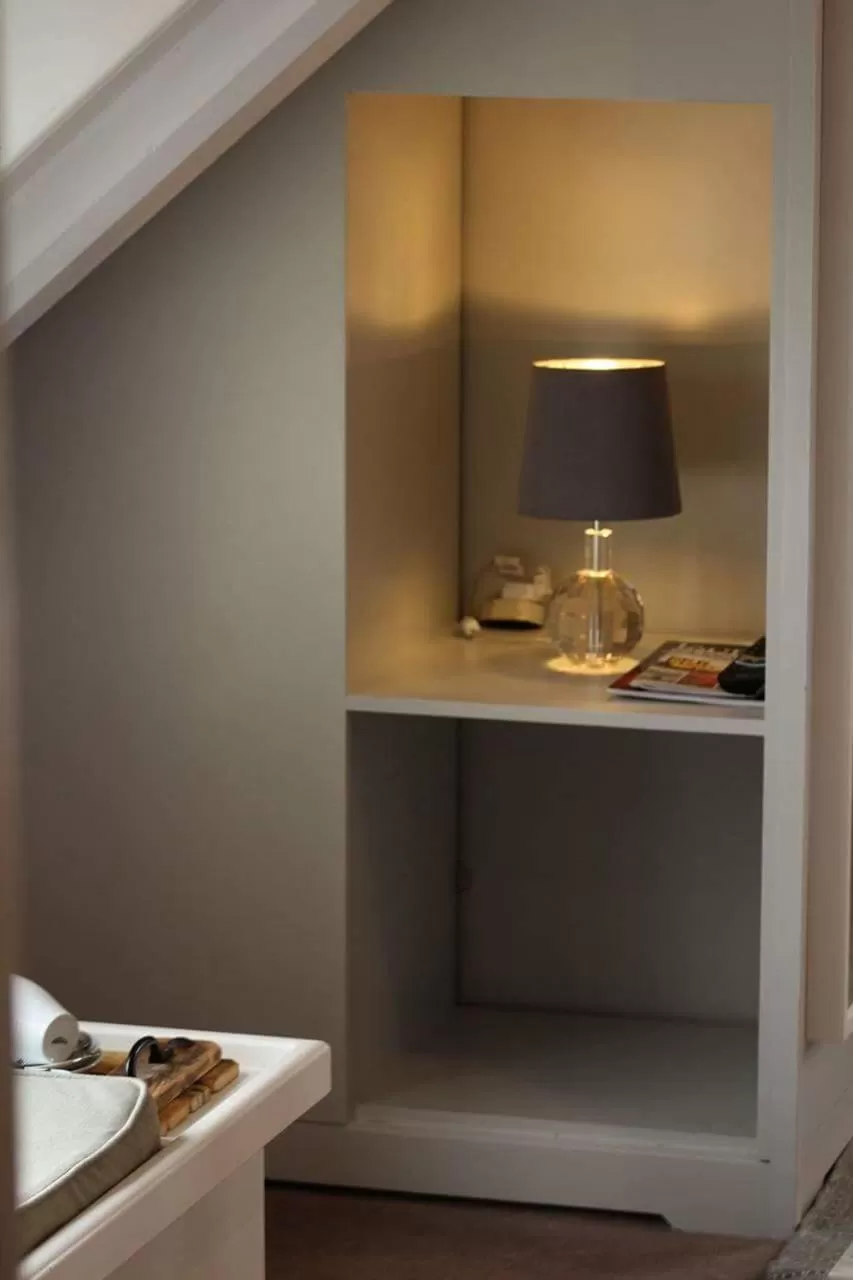 Decorative detail, TV/Entertainment Center in Castle Hotel & Apartments