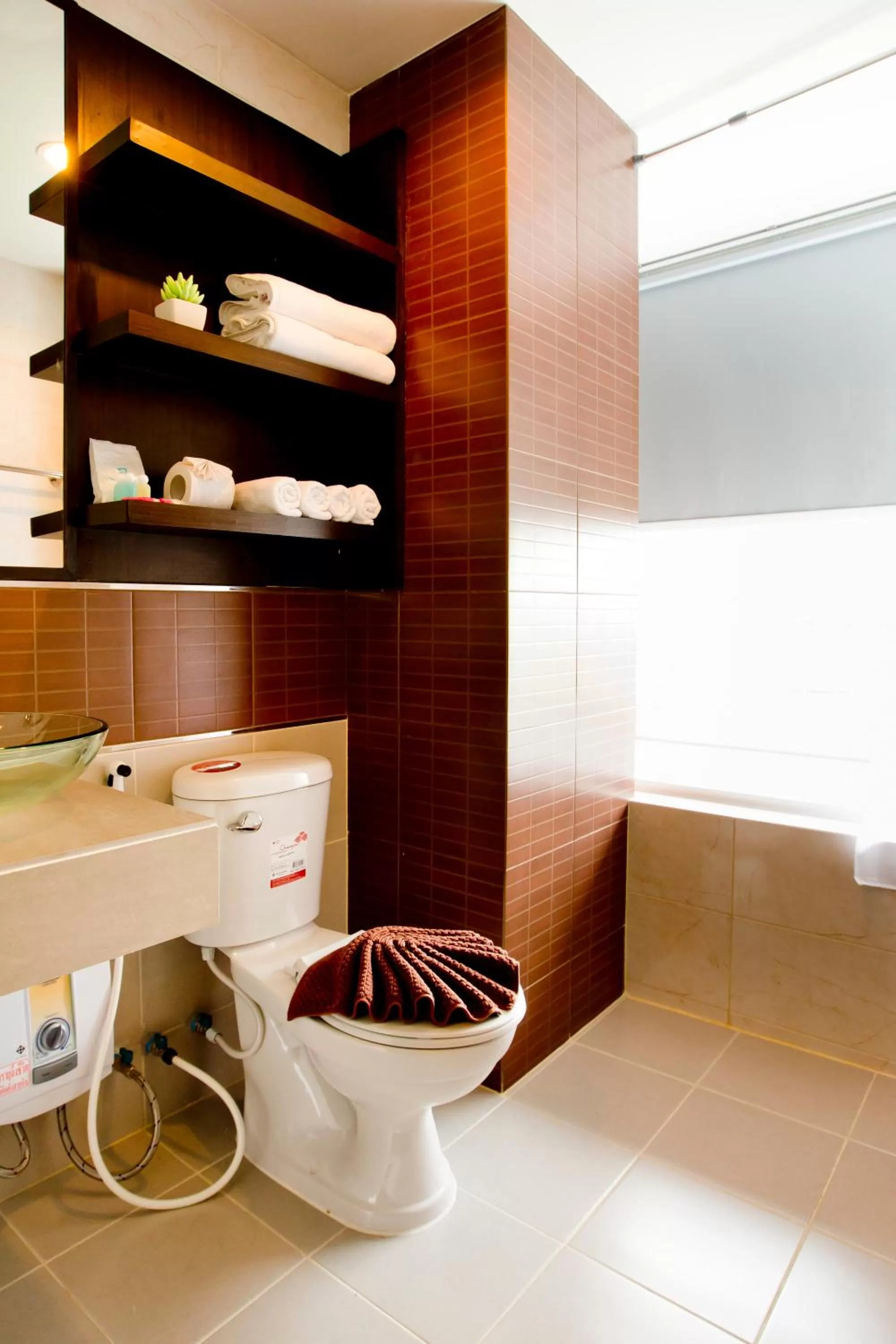 Bathroom in Sinsuvarn Airport Suite Hotel