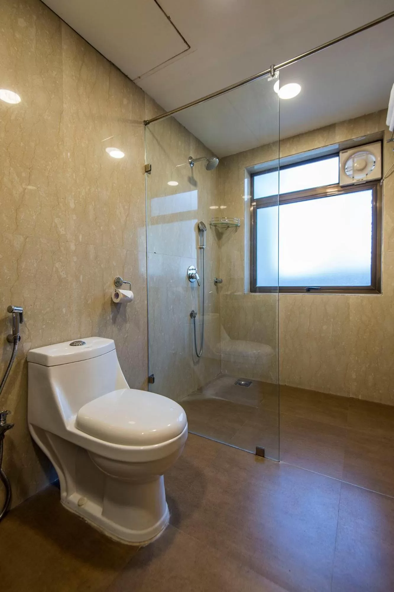 Shower in Hotel Phoenix Koregaon Park