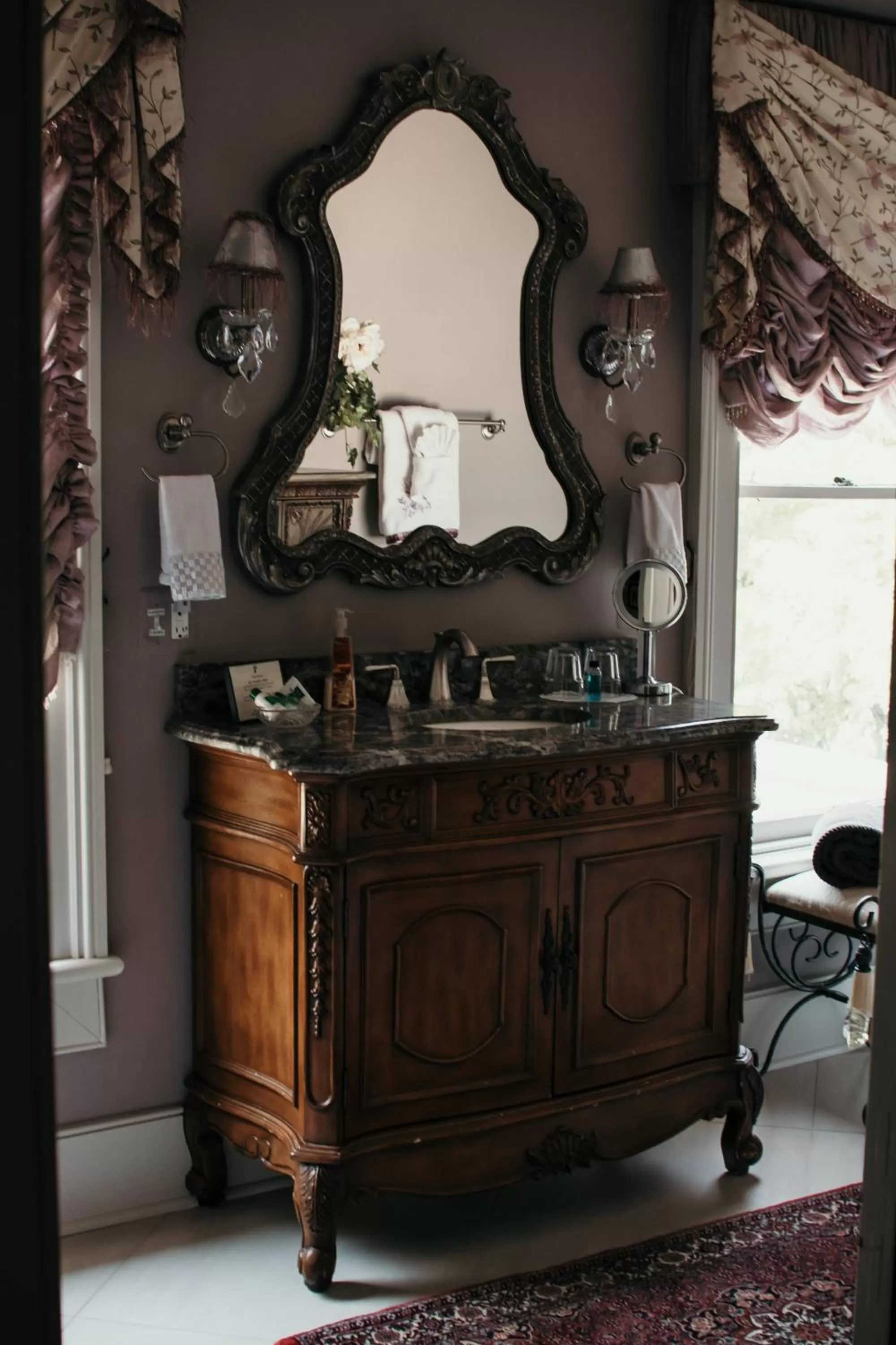 The Richard Johnston Inn & 1890 Caroline House