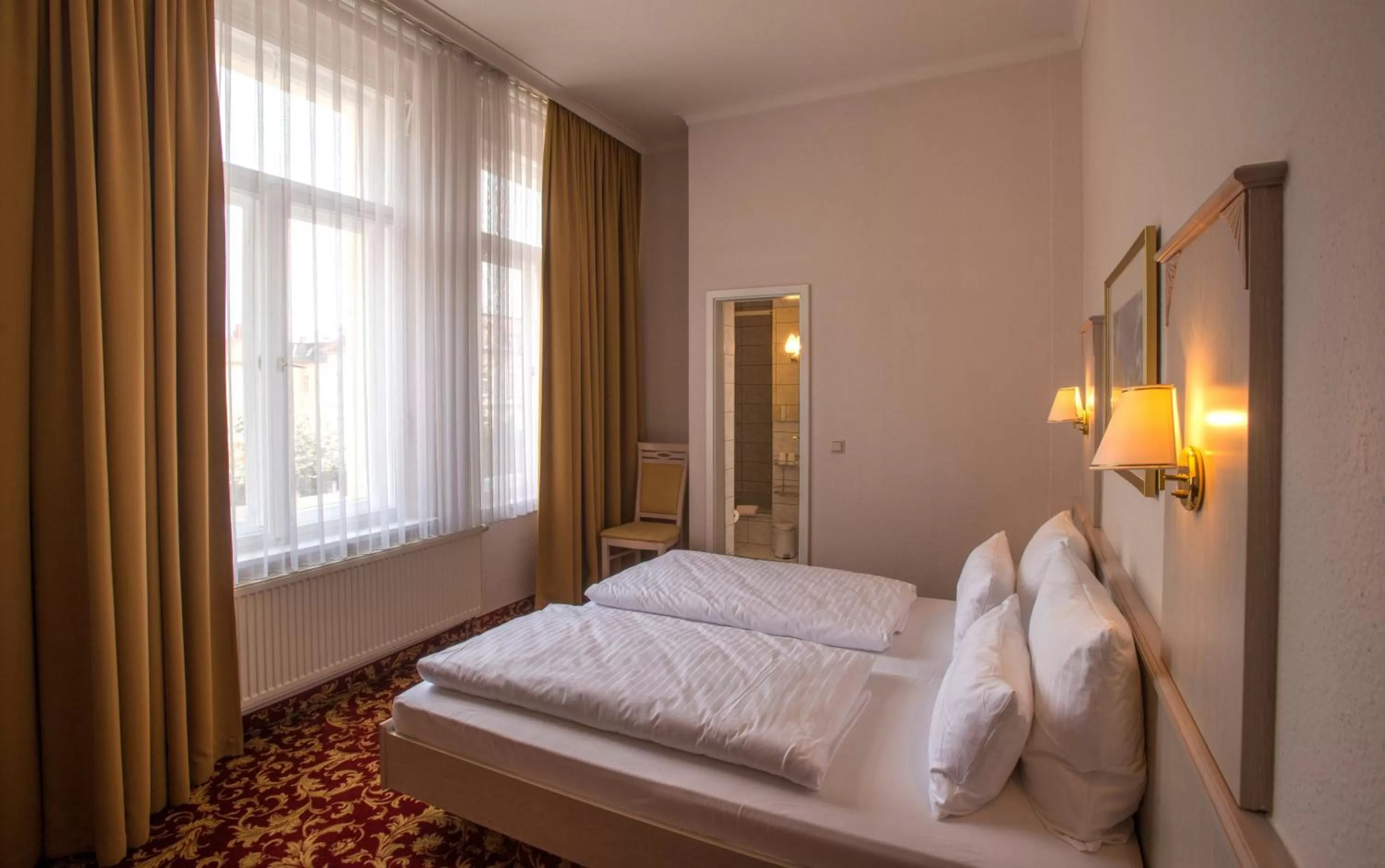 Photo of the whole room, Bed in Villa Antonia