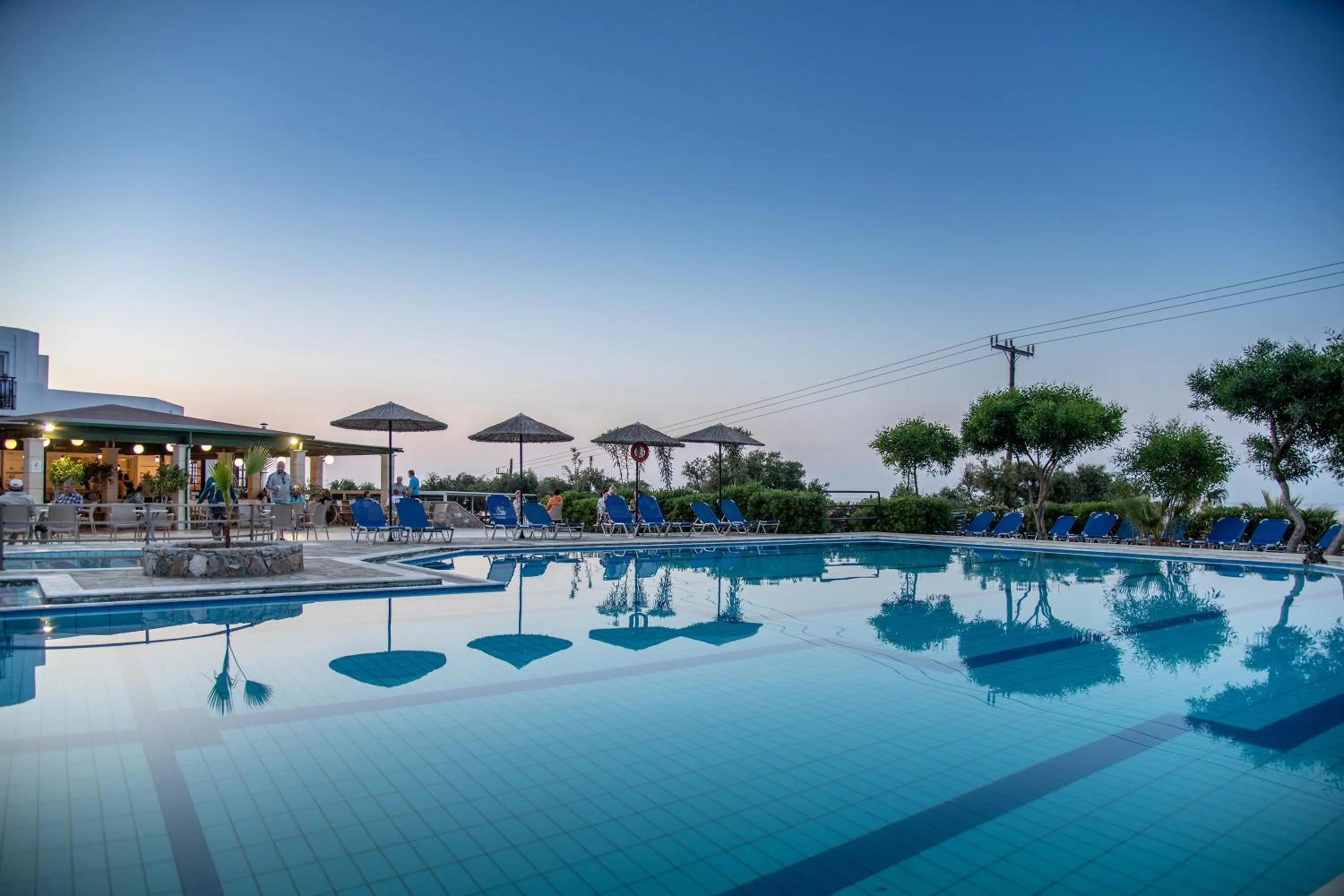 Swimming pool in Semiramis Village Hotel