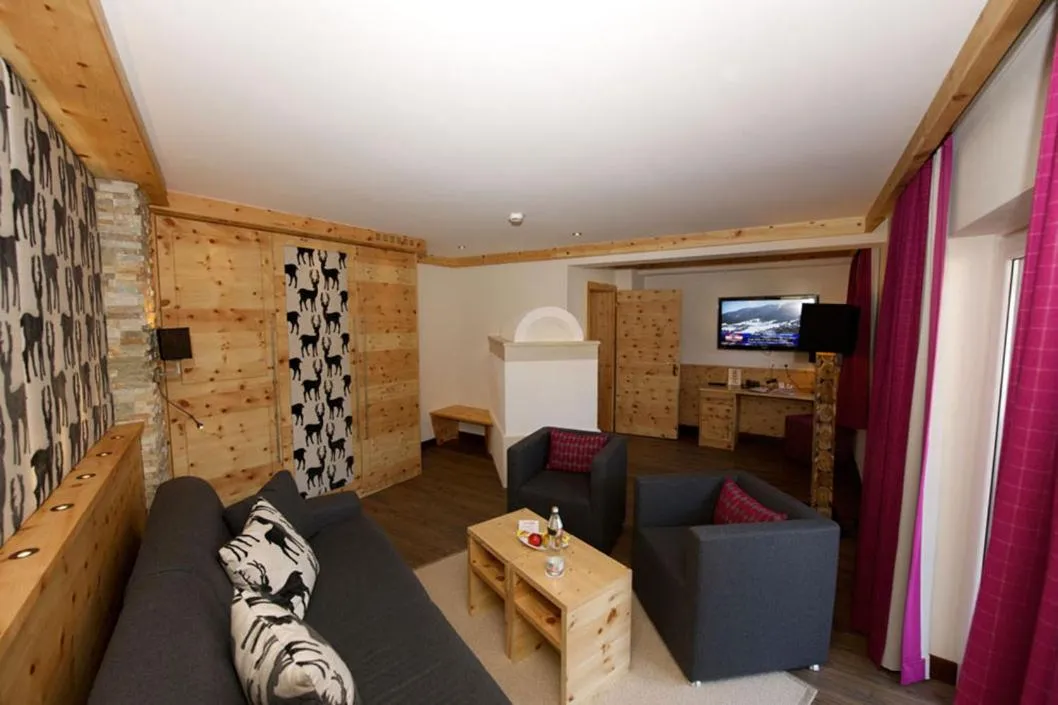 Photo of the whole room in JUFA Alpenhotel Saalbach