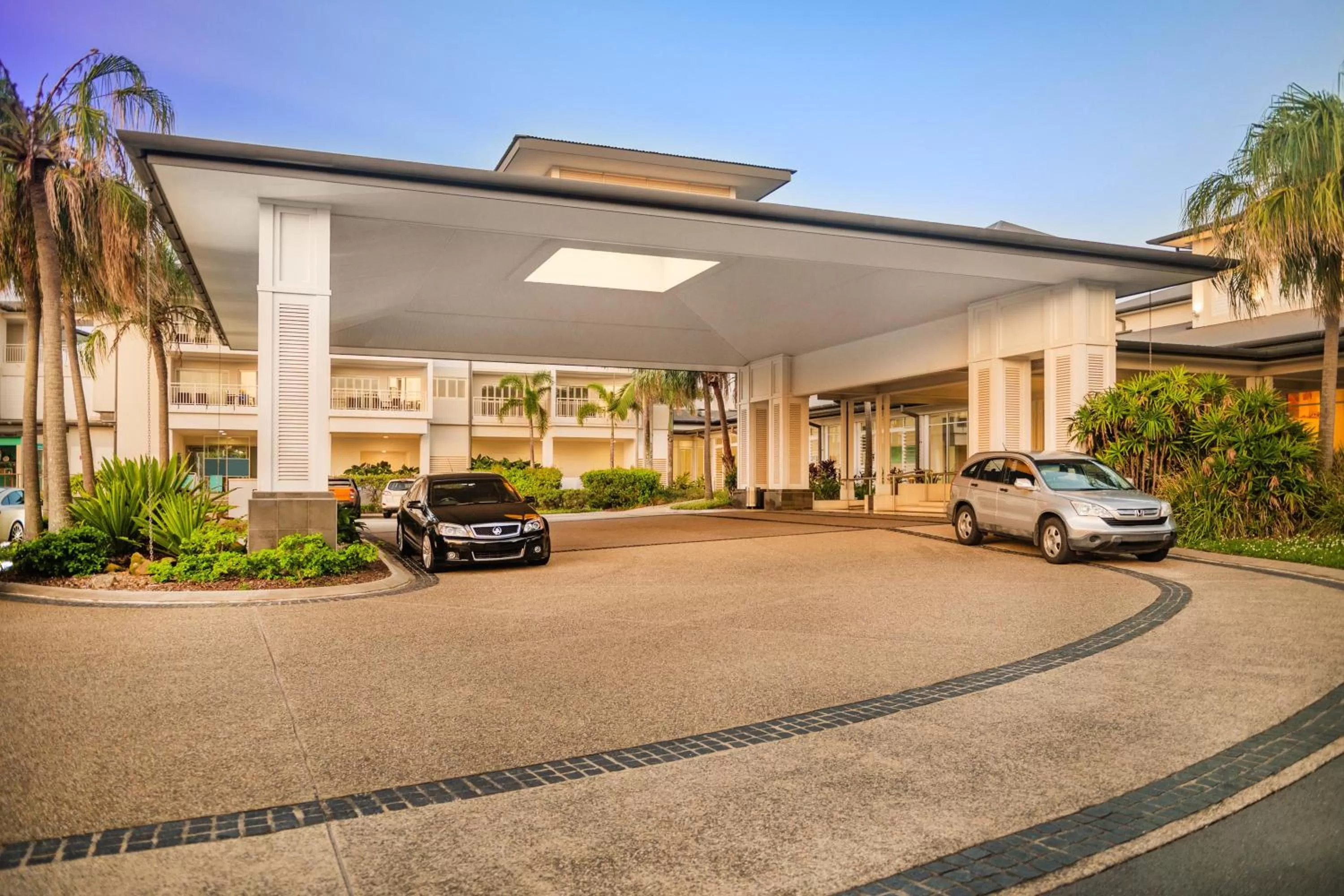 Facade/entrance in Mantra on Salt Beach