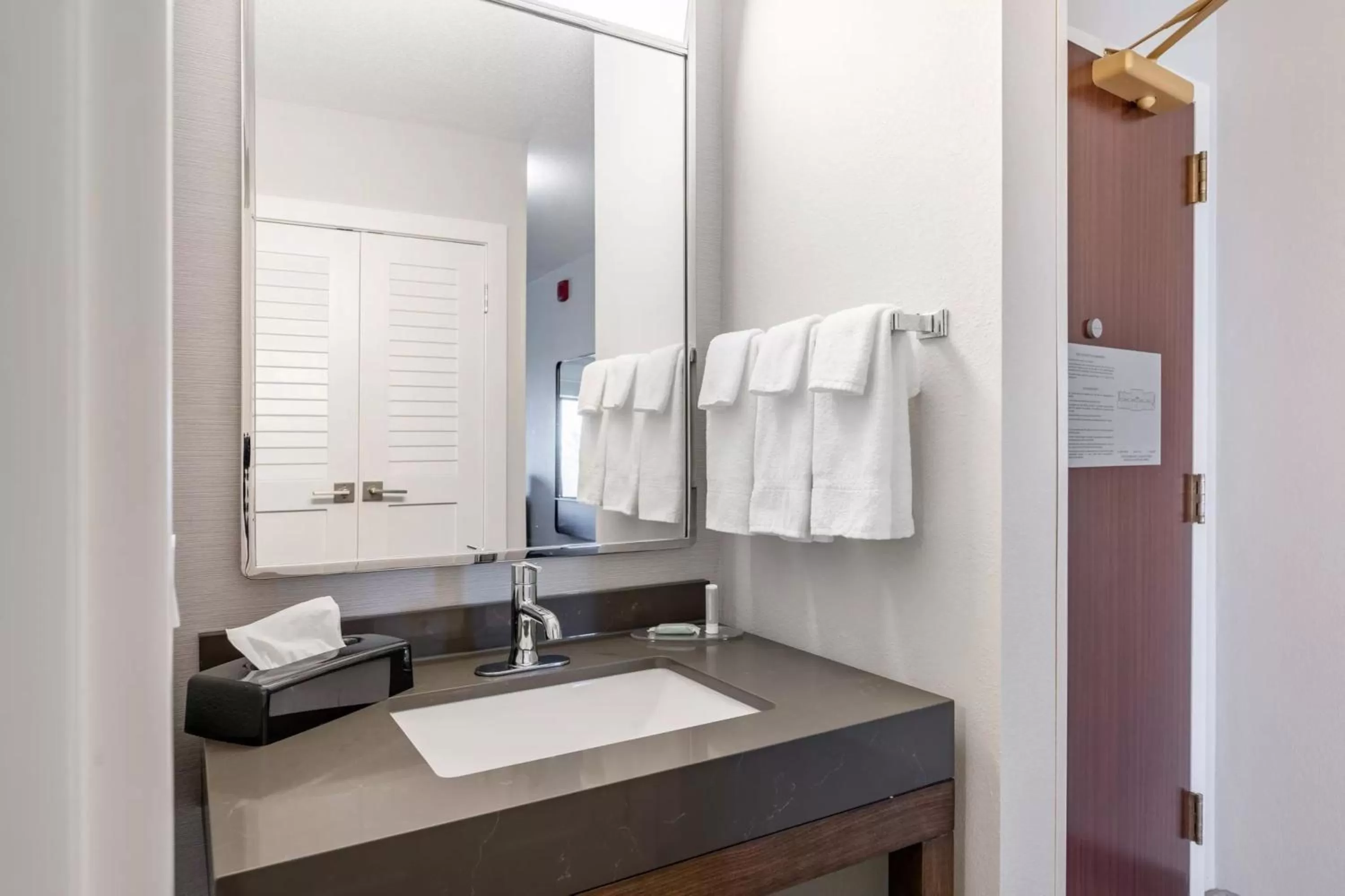 Bathroom in Courtyard Burlington Williston