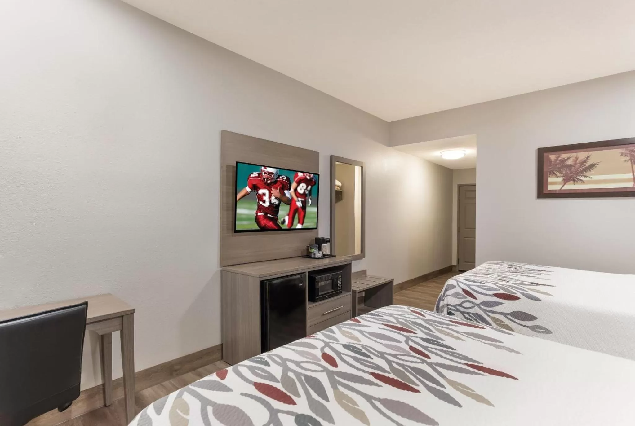 Bedroom, Bed in Red Roof Inn & Suites Corbin