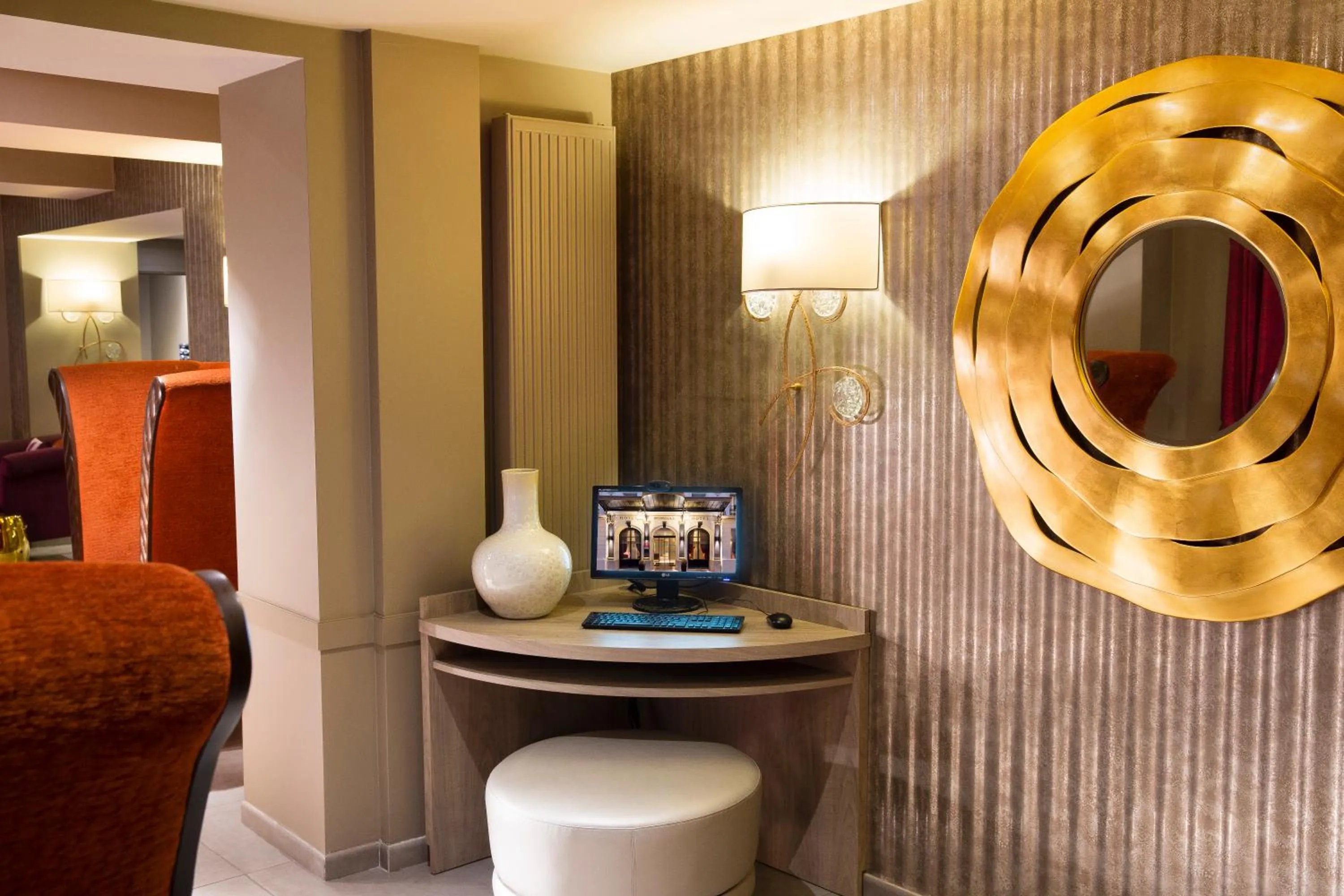 Lobby or reception in Hôtel Mondial