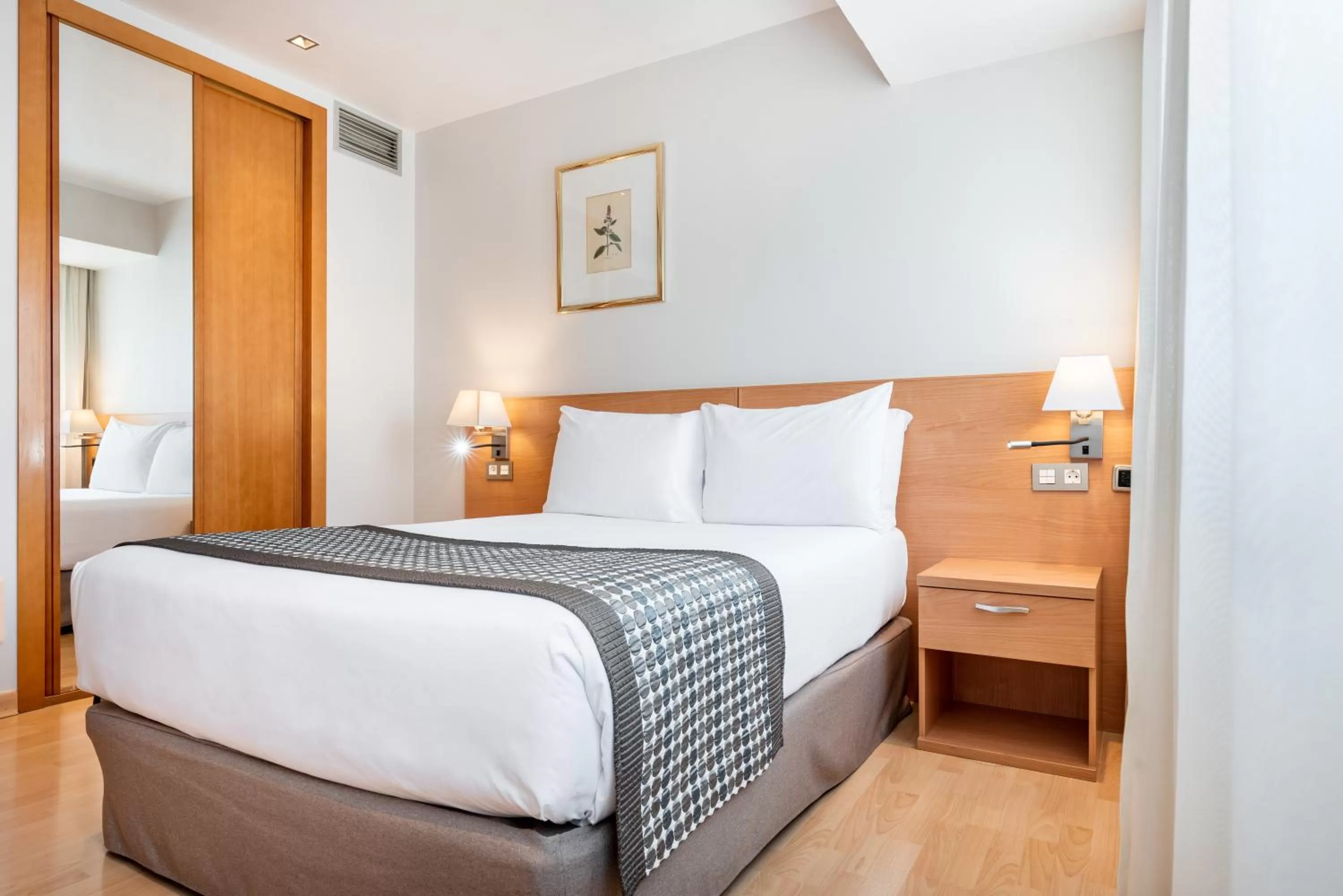 Bedroom, Bed in Exe Puerta San Pedro