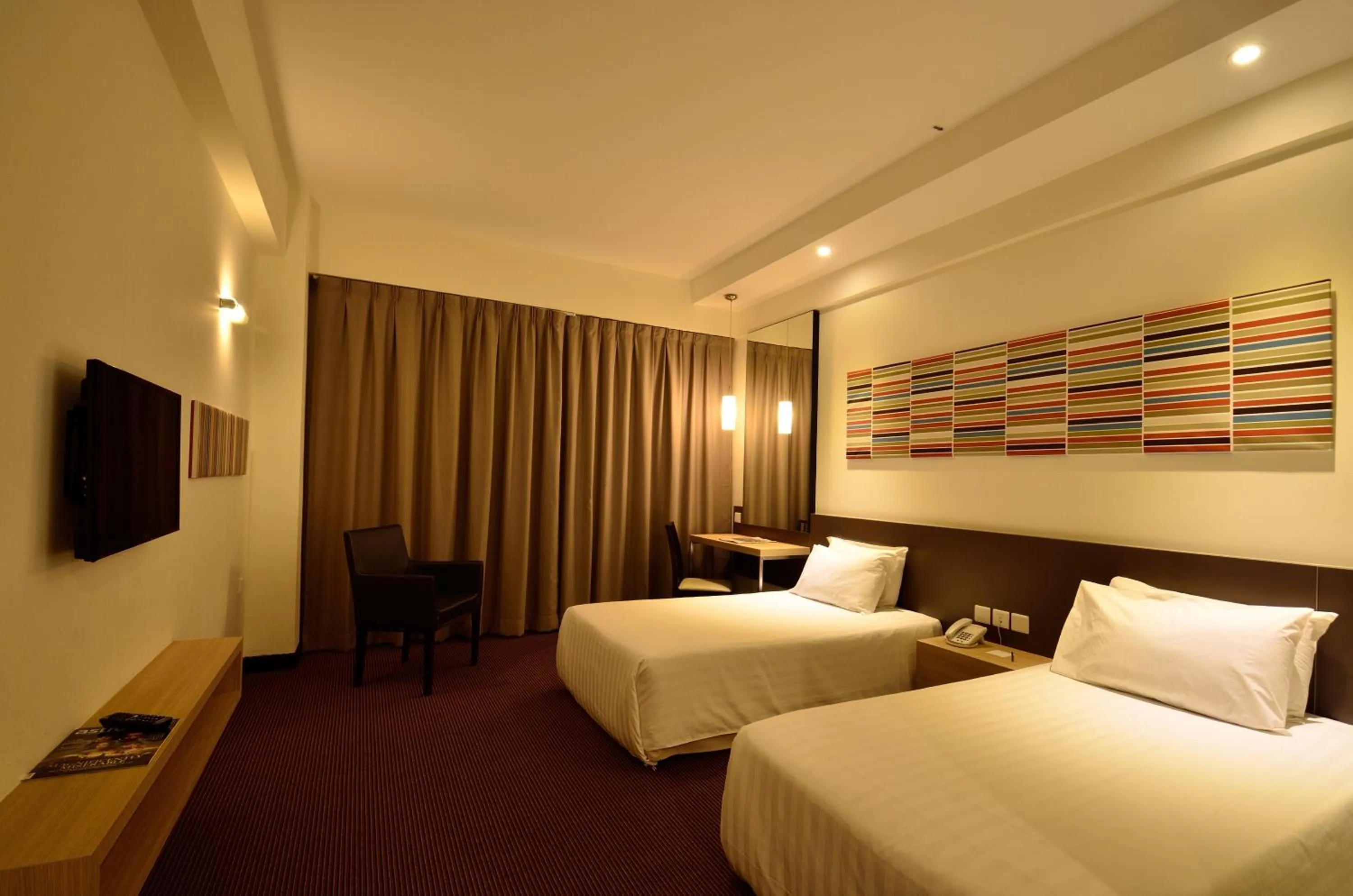 Photo of the whole room, Bed in StarCity Hotel