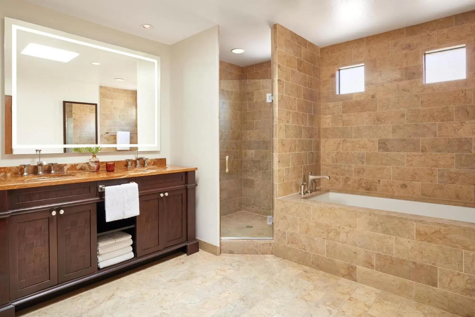 Junior Suite with One King Bed in Enchantment Junior Suite with One King Bed in Enchantment