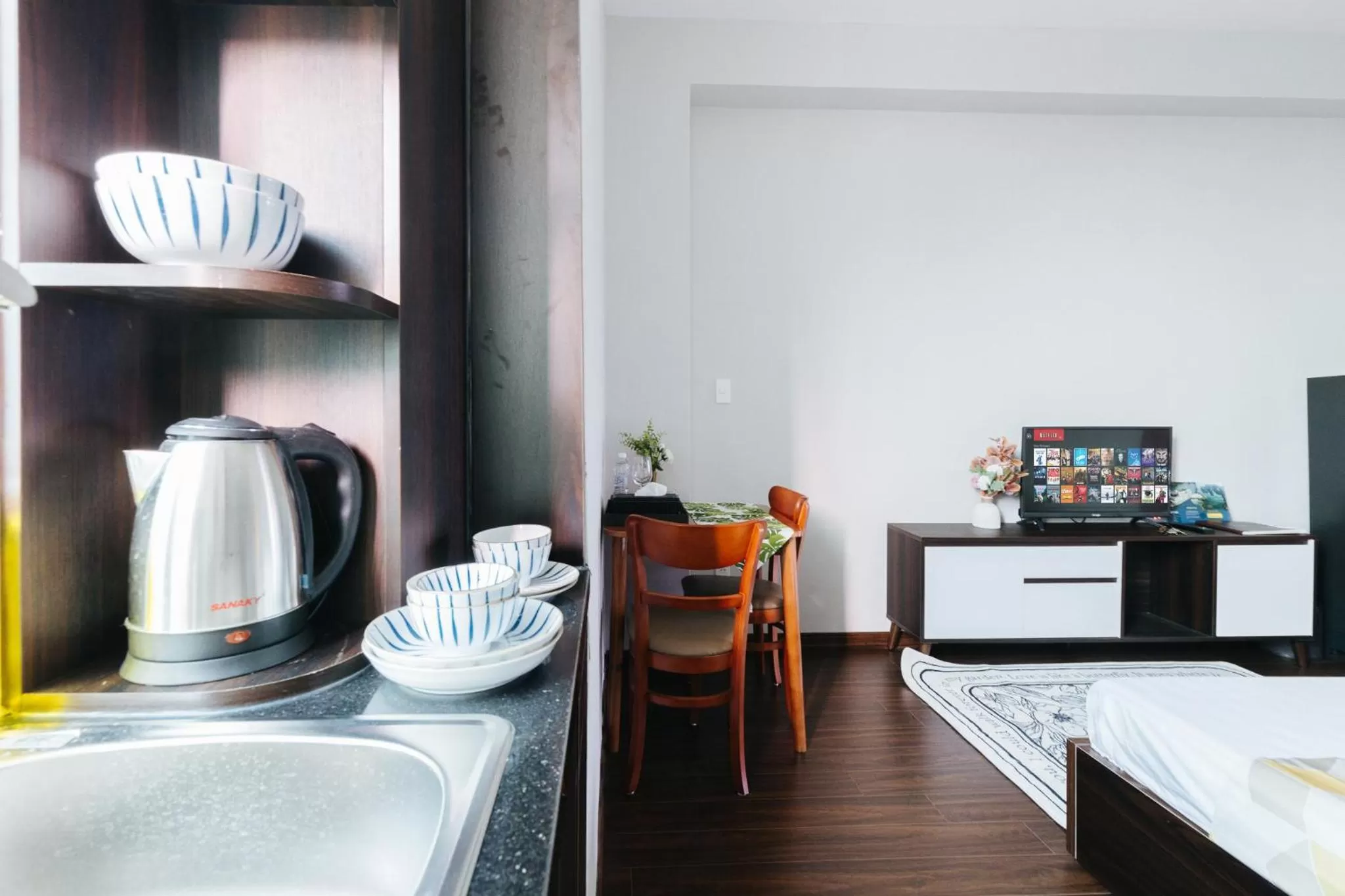 Kitchen or kitchenette in Ivy Hotel & Apartment