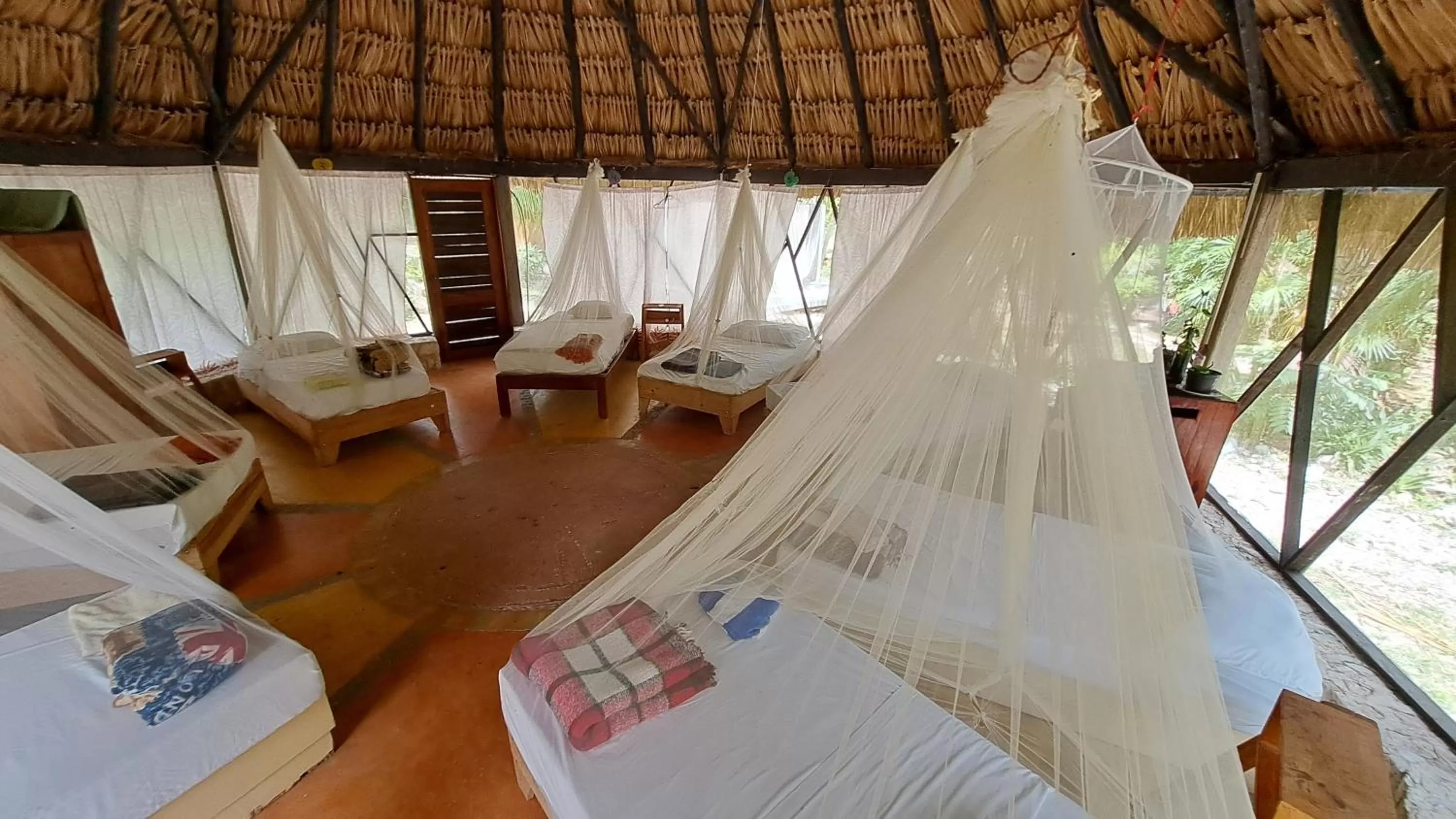 Bedroom, Bed in Cayuco Maya