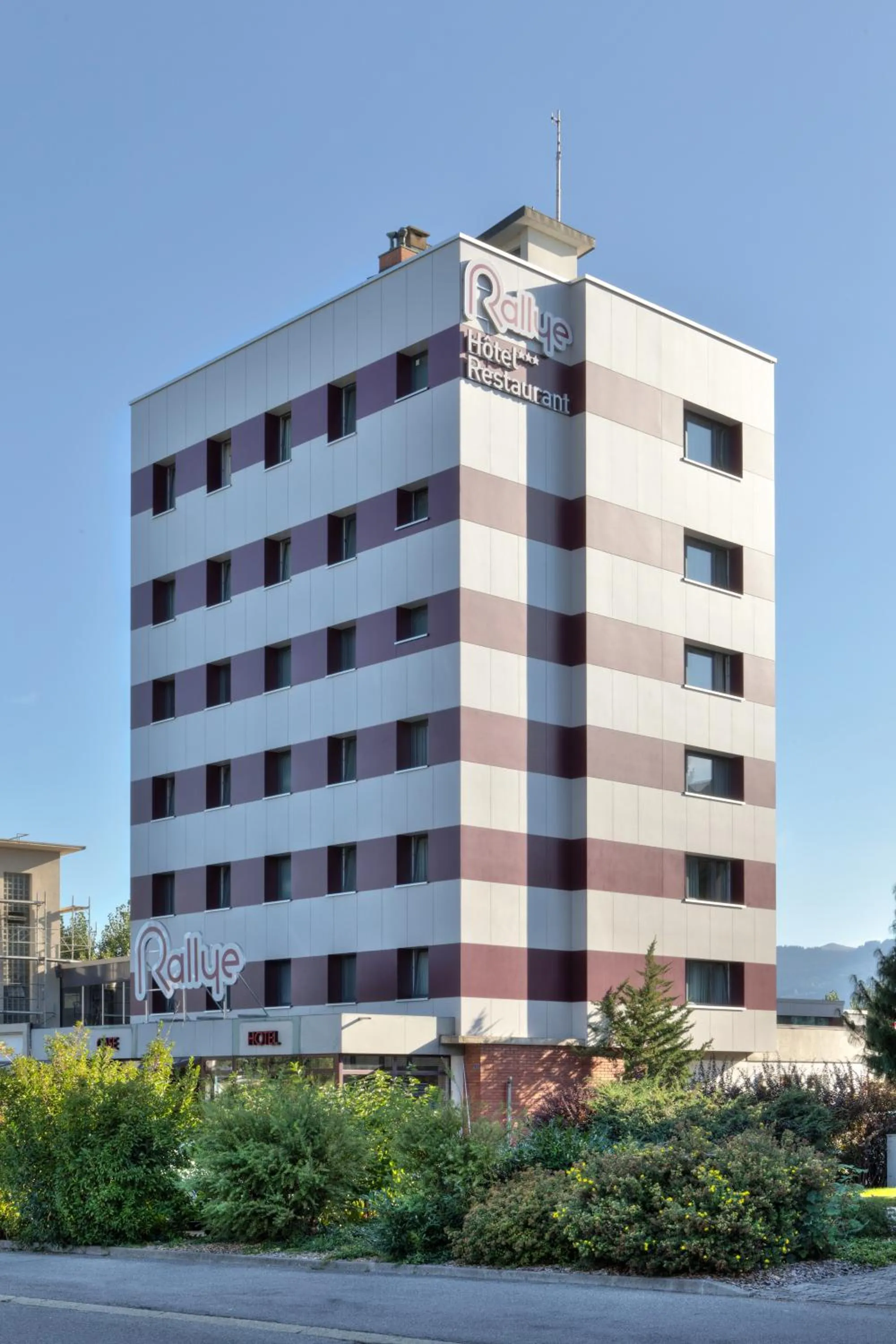 Property Building in Best Western Hotel Rallye