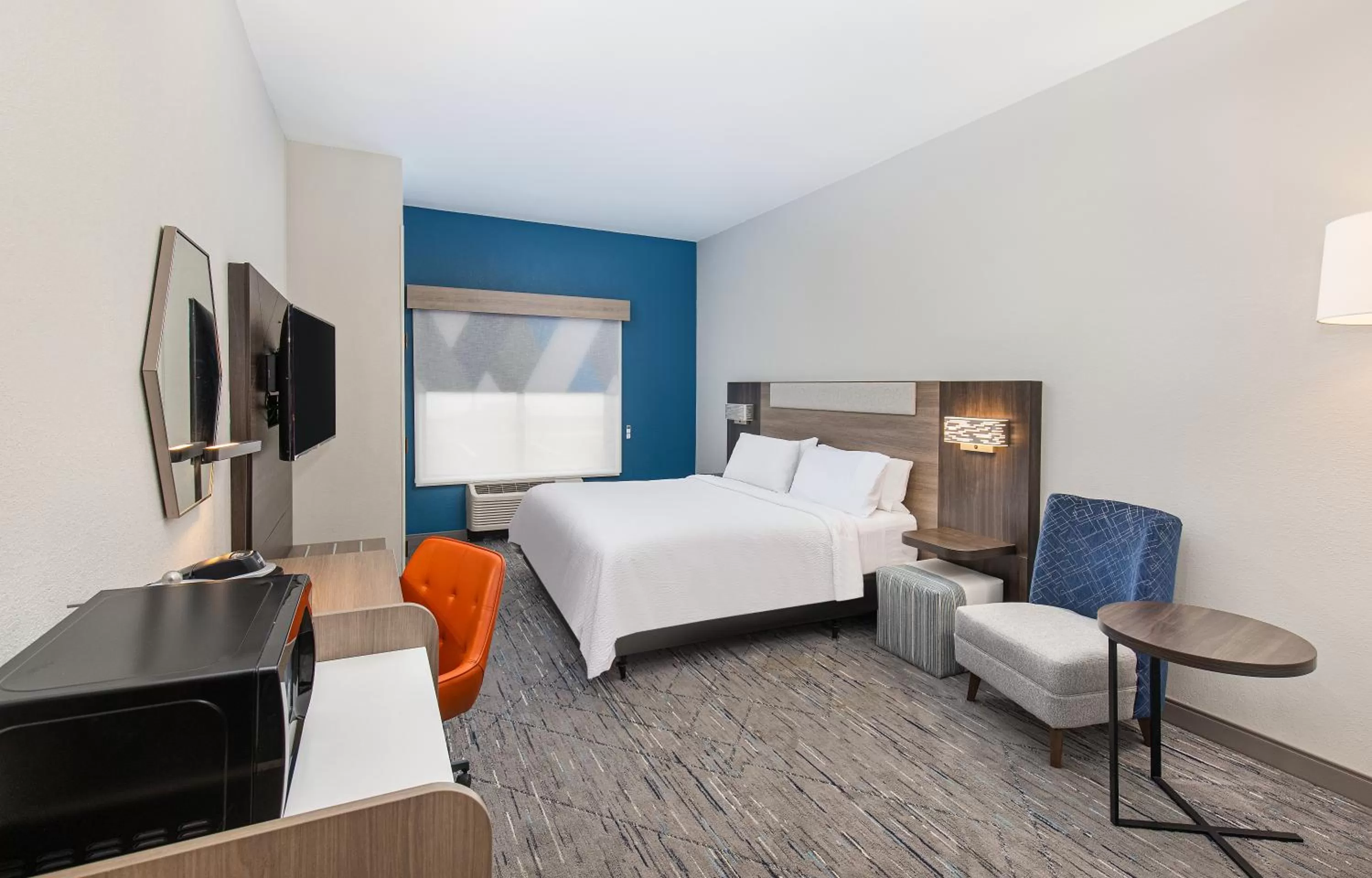 Photo of the whole room, Bed in Holiday Inn Express Savannah South I-95 Richmond Hill by IHG