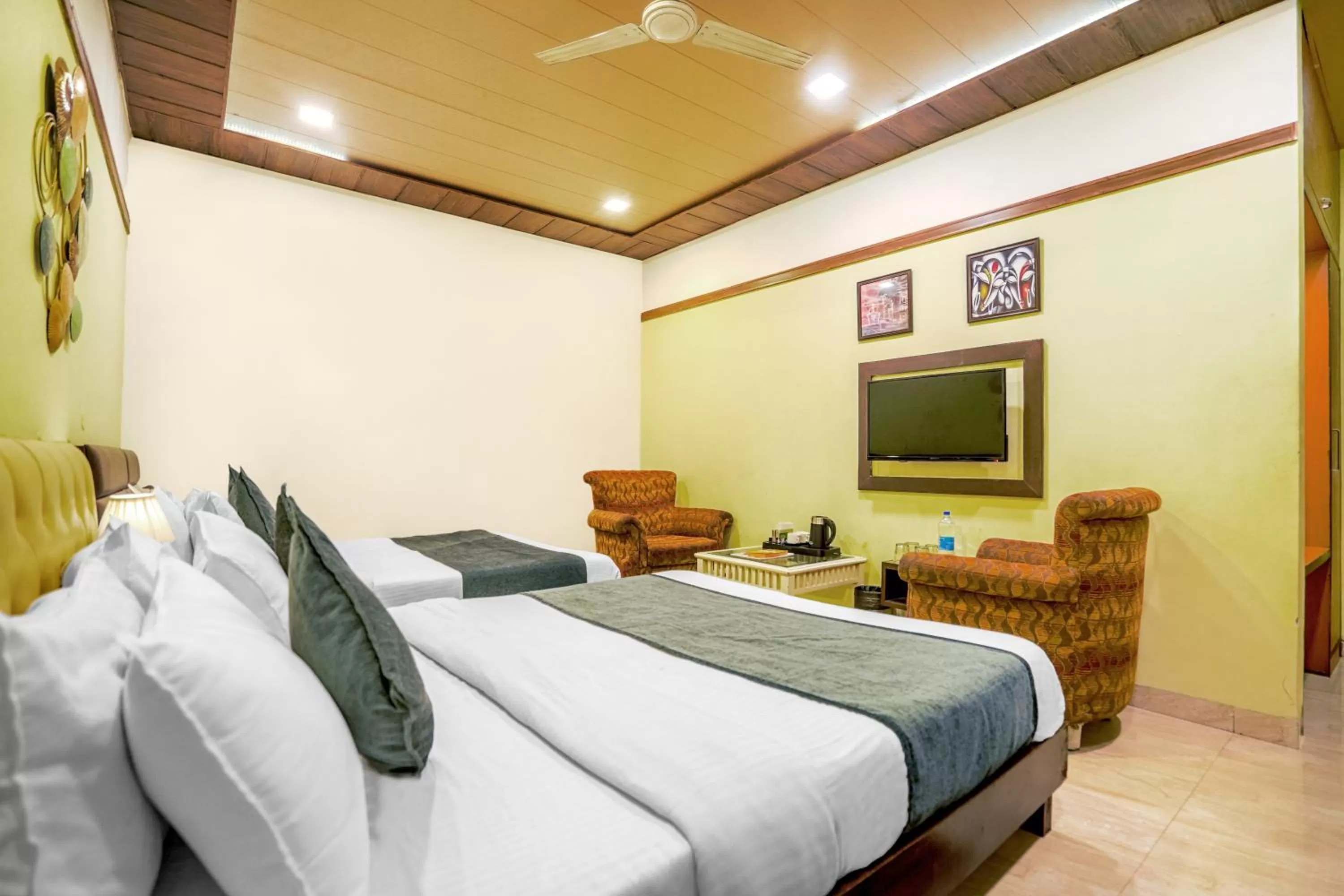 Bed in Hotel Seven- Center of City Chandigarh