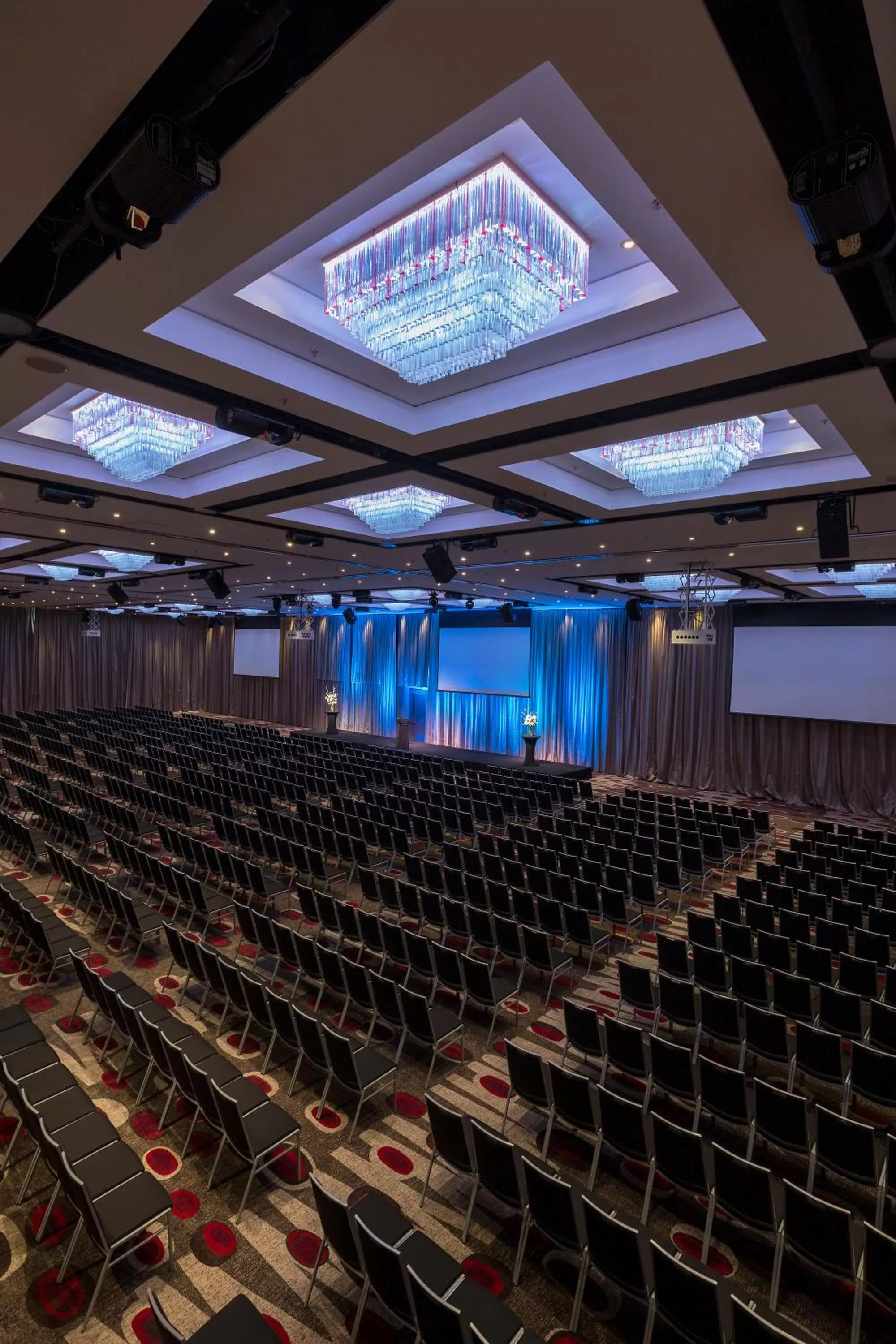 On site in Mercure Melbourne Albert Park