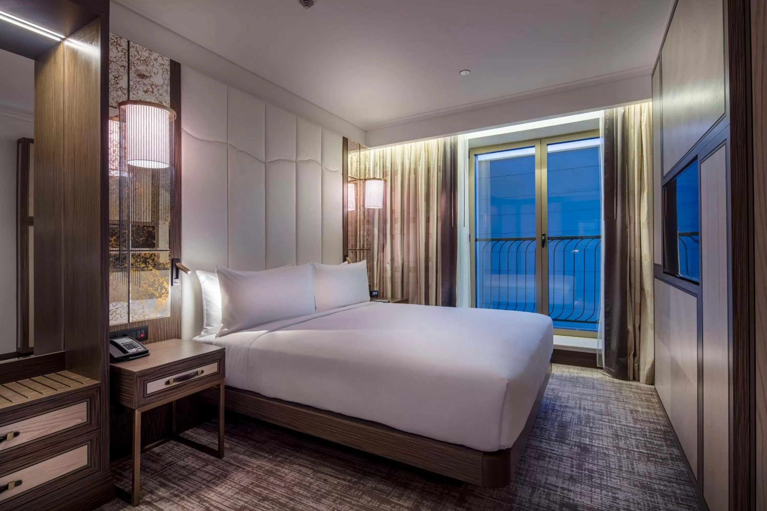 View (from property/room), Bed in Hilton Podgorica Crna Gora