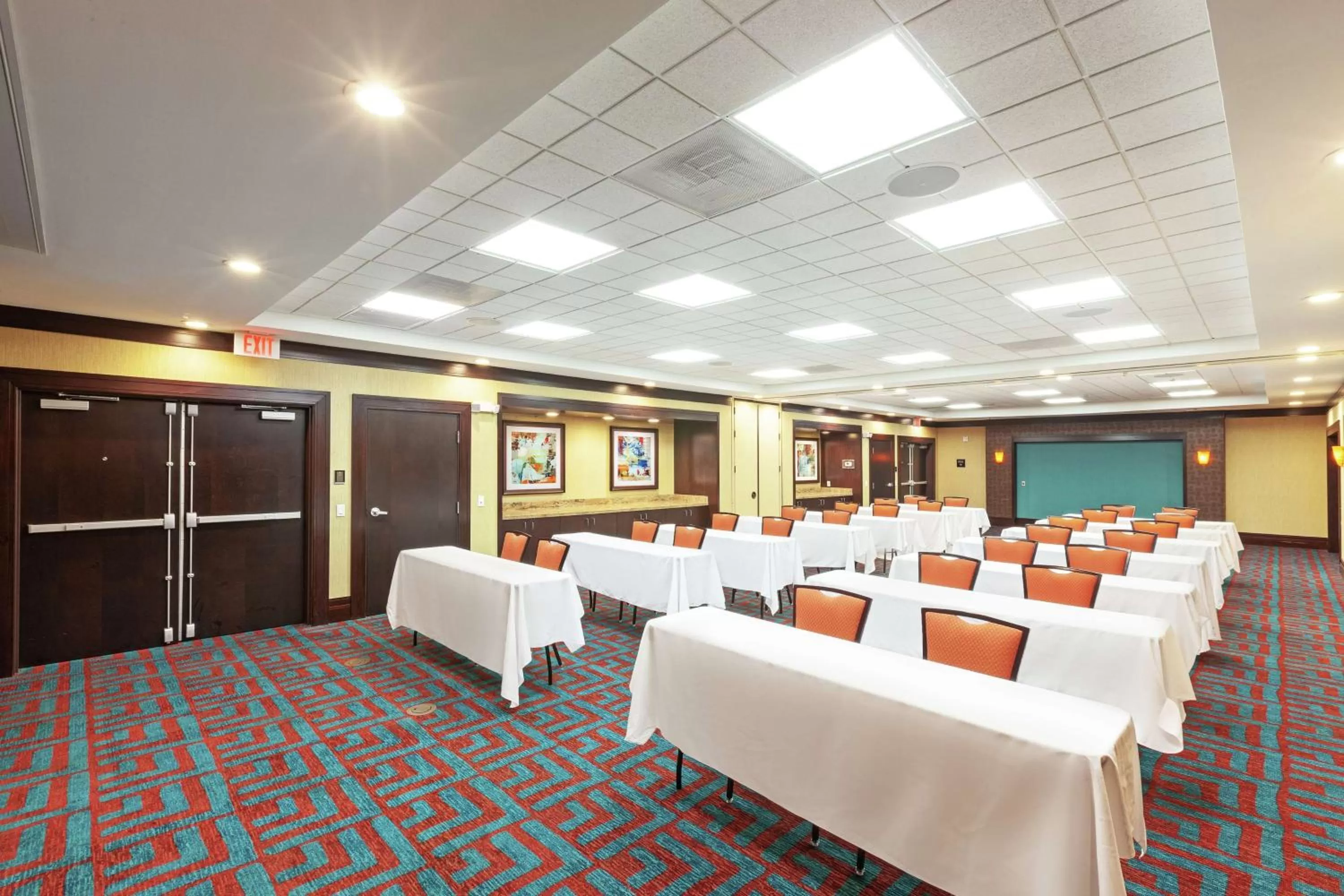 Meeting/conference room in Hampton Inn & Suites Houston North IAH, TX