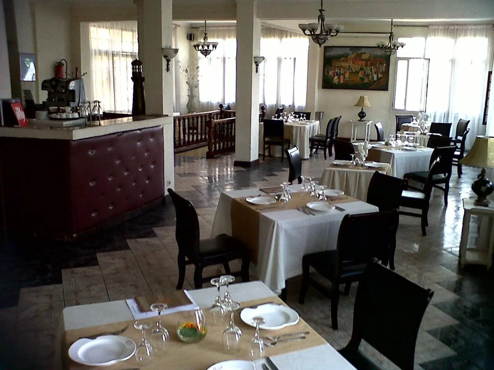 Restaurant/places to eat in Relais De La Haute Ville Tana