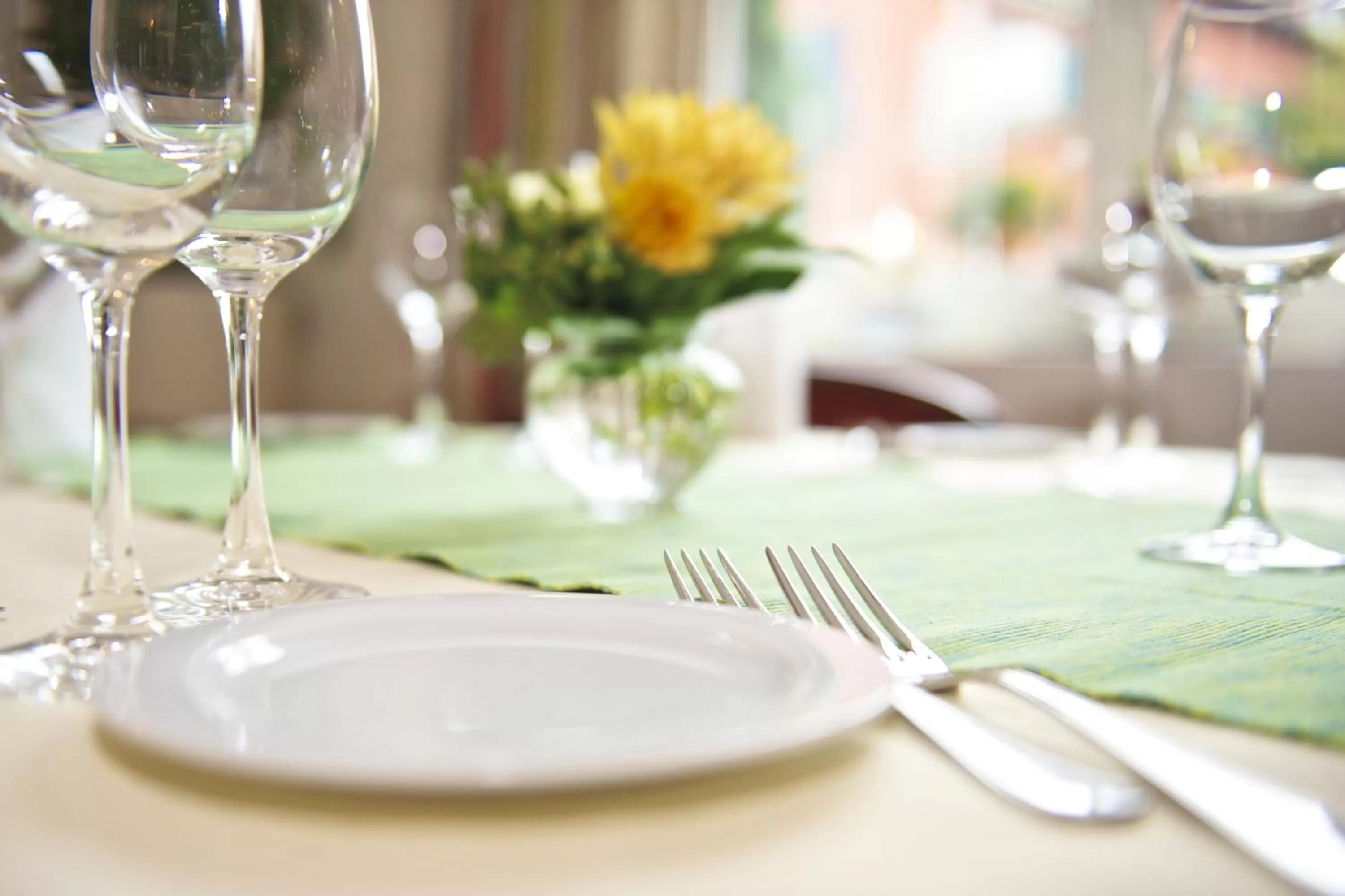 Restaurant/places to eat in Hotel Promenade