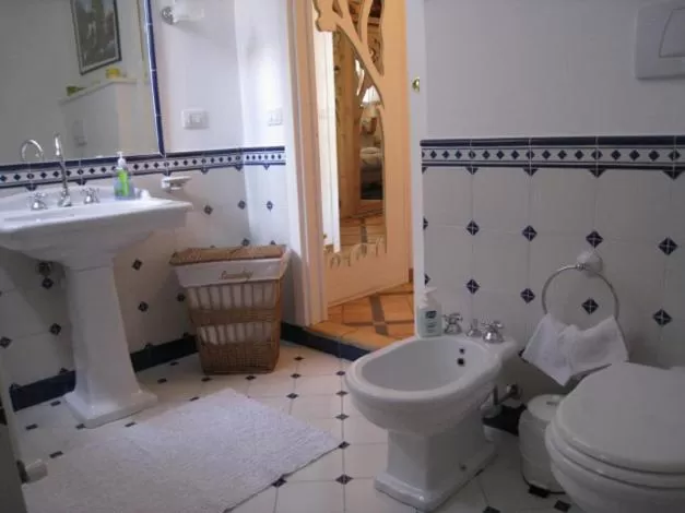 Bathroom in B&B Michelangeli - Private parking