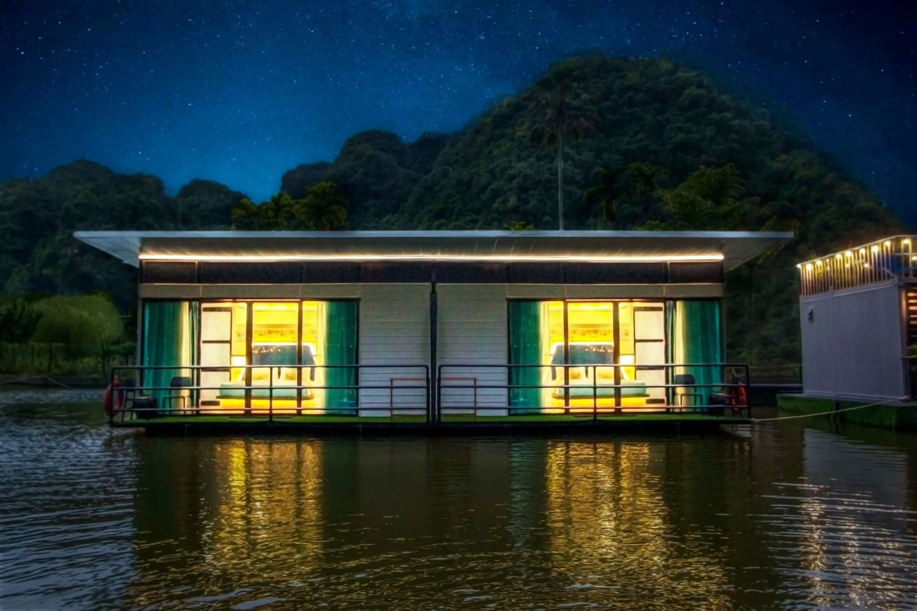 Night in Sunway Lost World Hotel