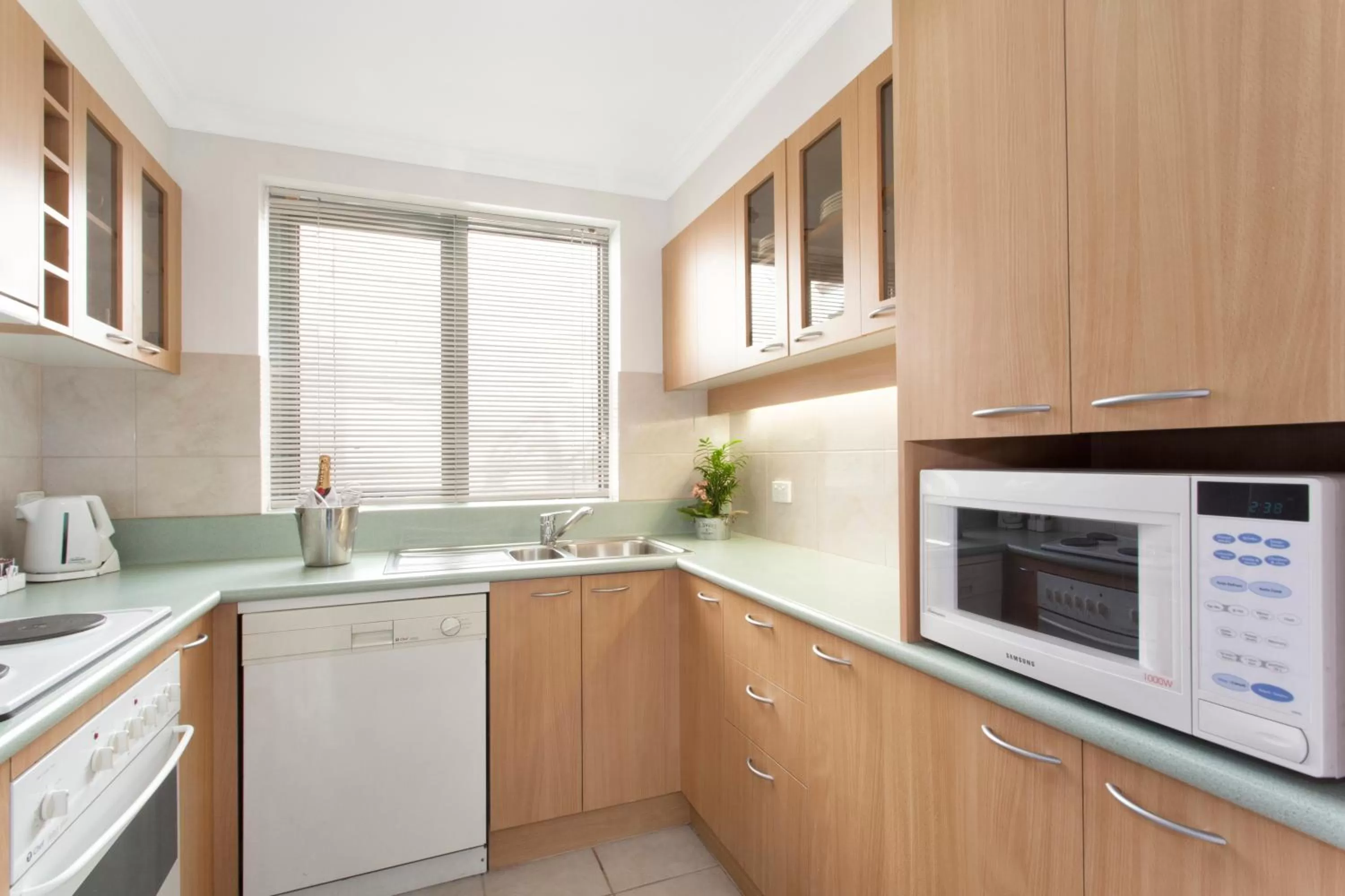 Kitchen or kitchenette in Melbourne Metropole Central Official
