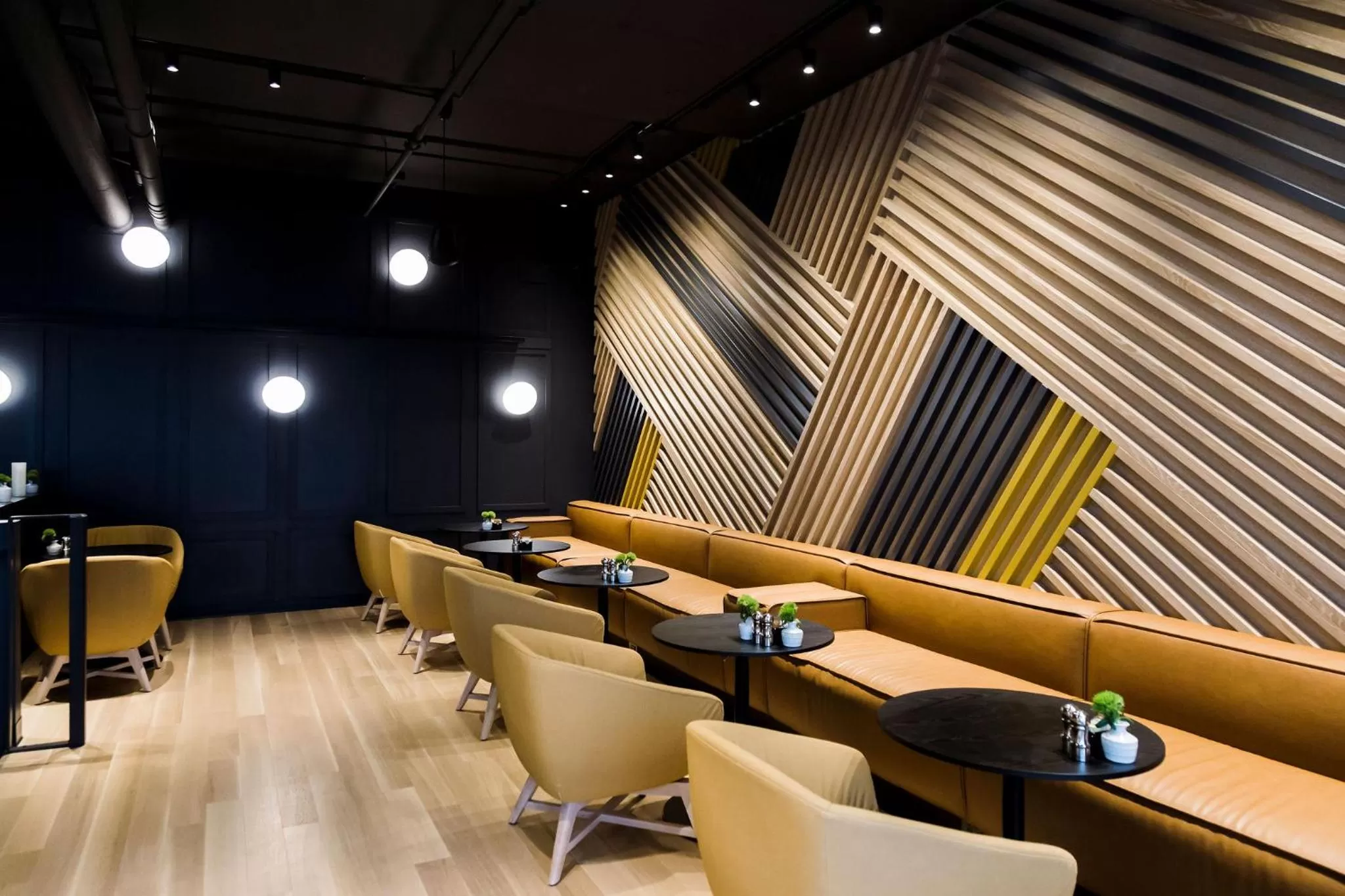 Restaurant/places to eat in Alt Hotel Saskatoon