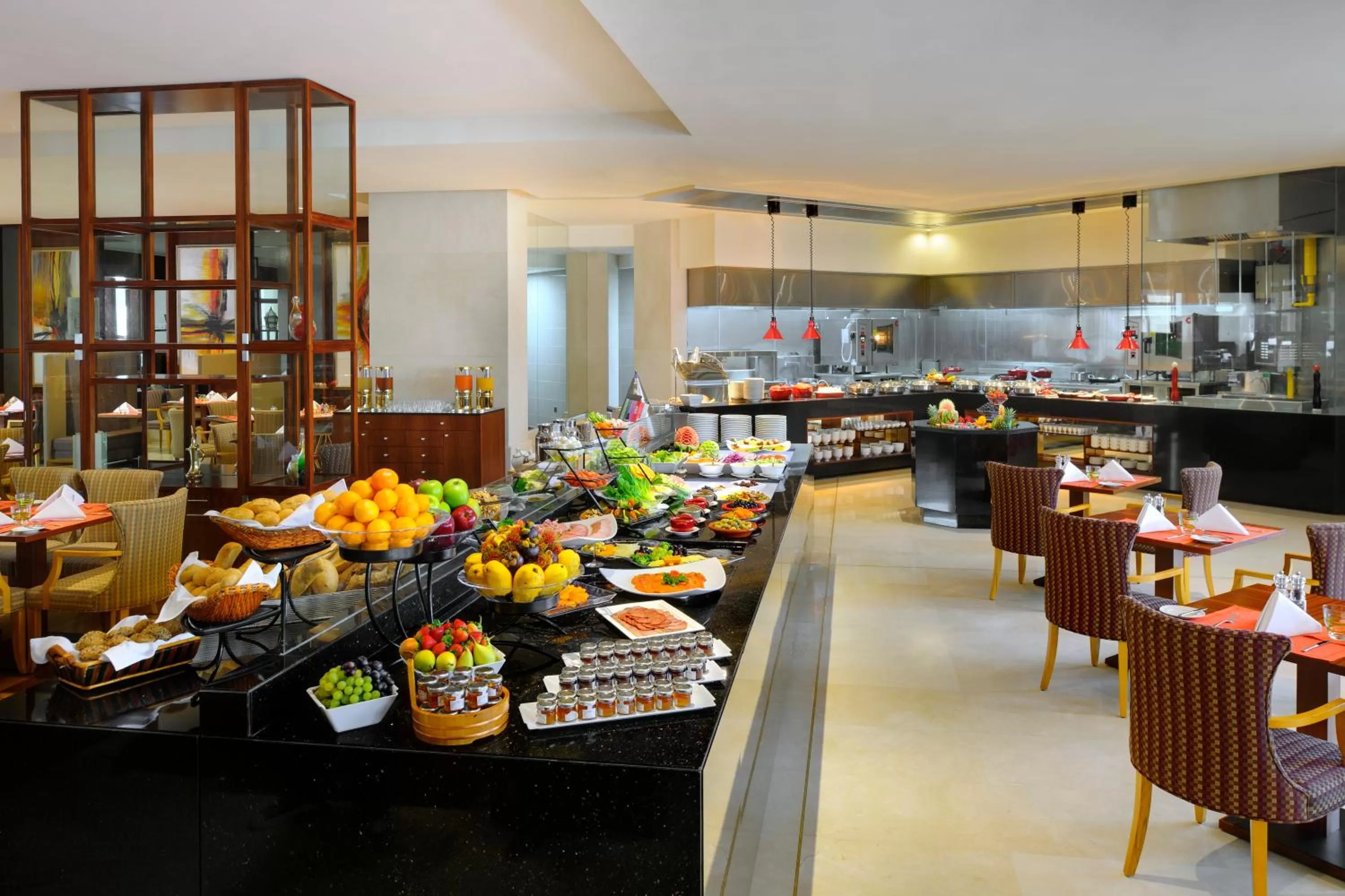 Restaurant/places to eat in Crowne Plaza - Dubai Jumeirah by IHG