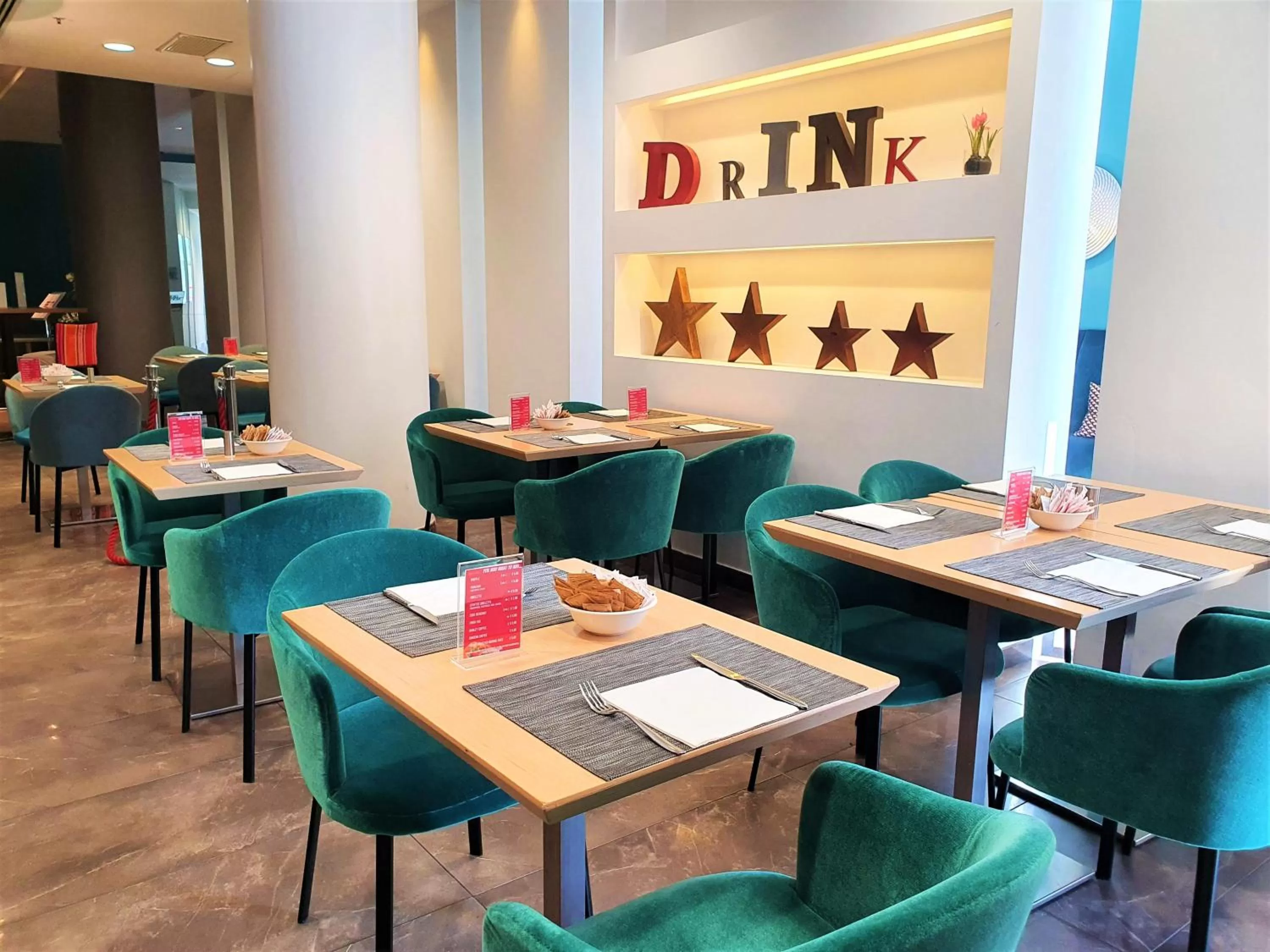 Restaurant/places to eat in Ramada Plaza by Wyndham Milano