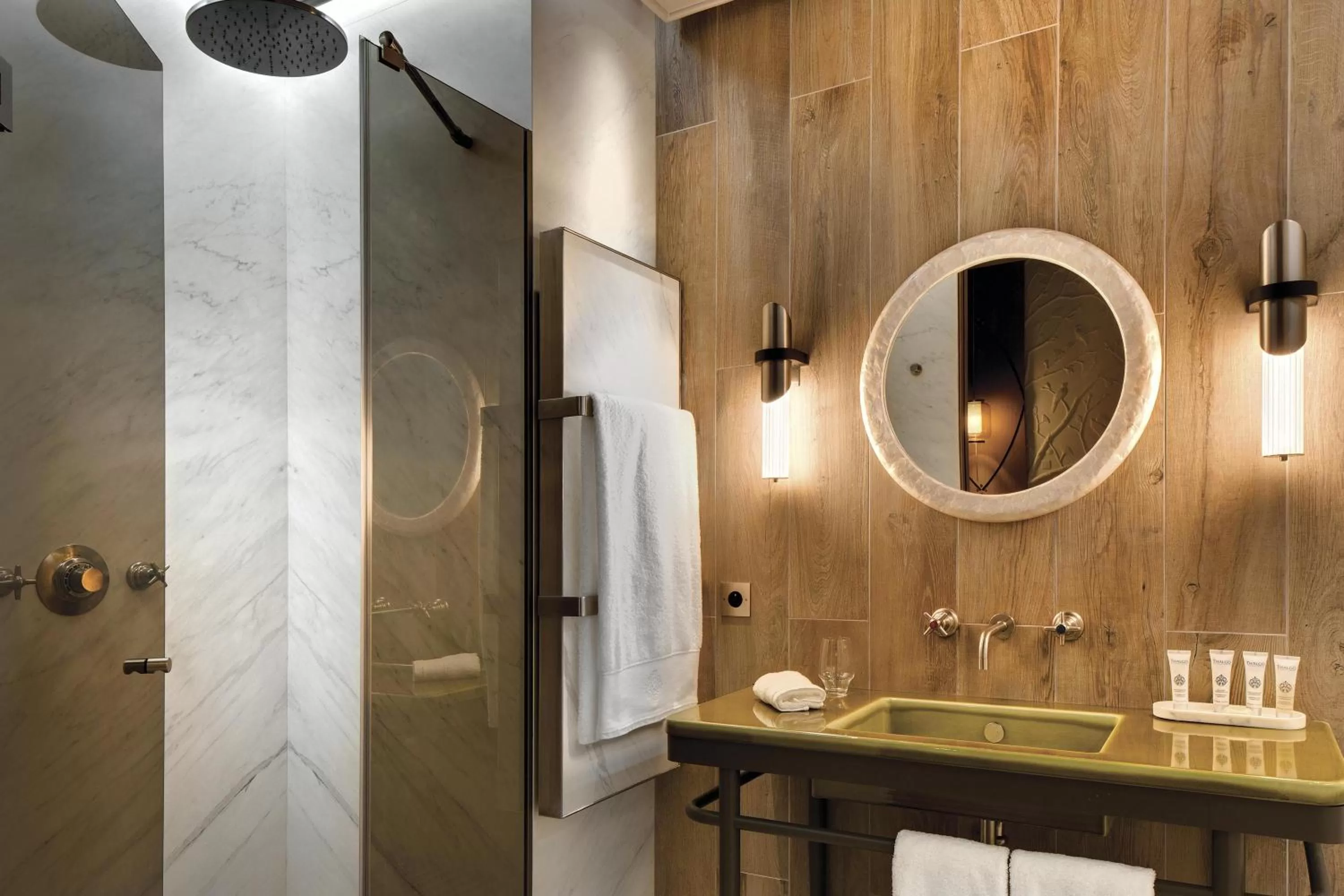 Bathroom in La Demeure Montaigne