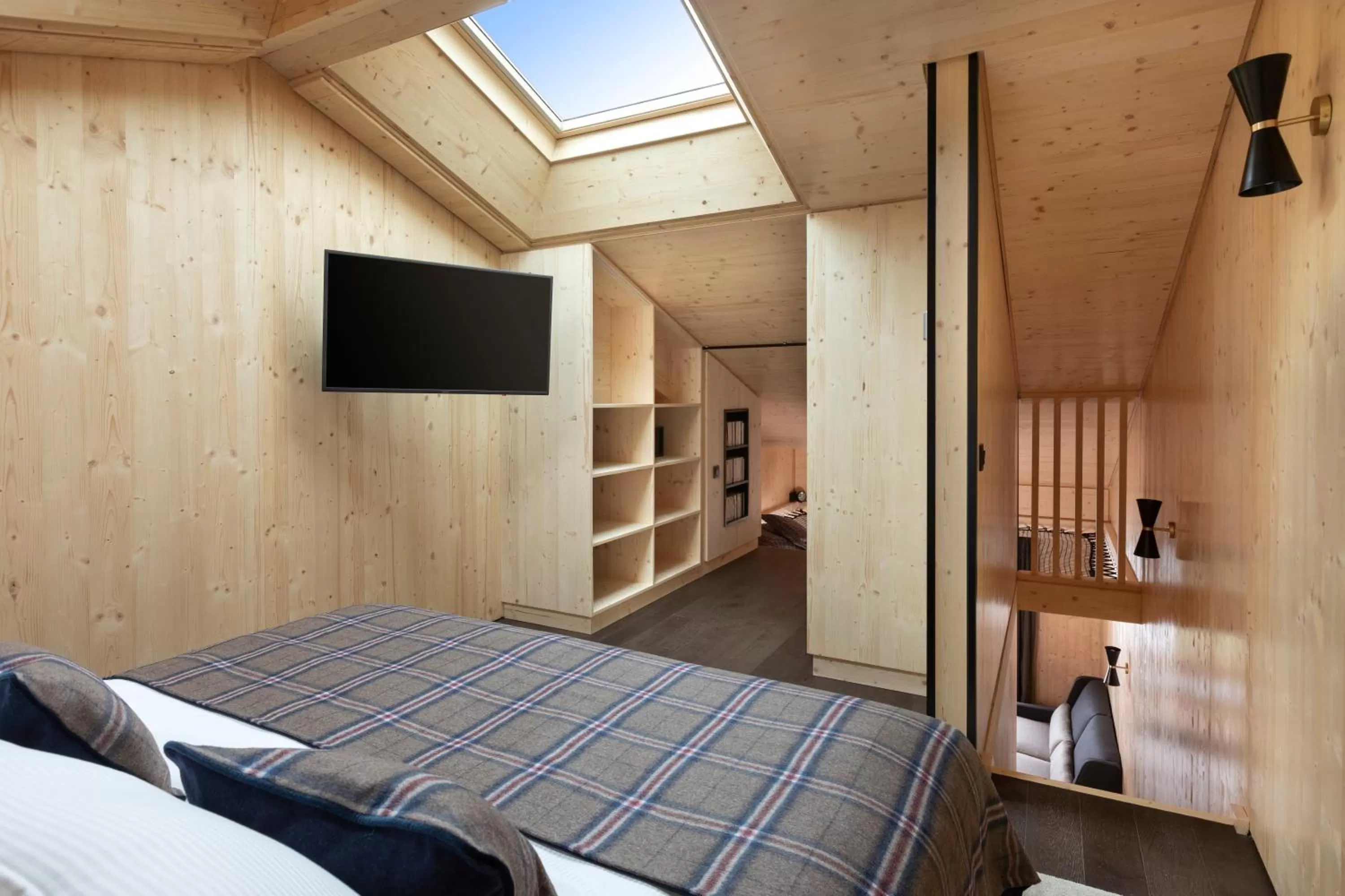 Photo of the whole room, Bed in St-Alban Hotel & Spa