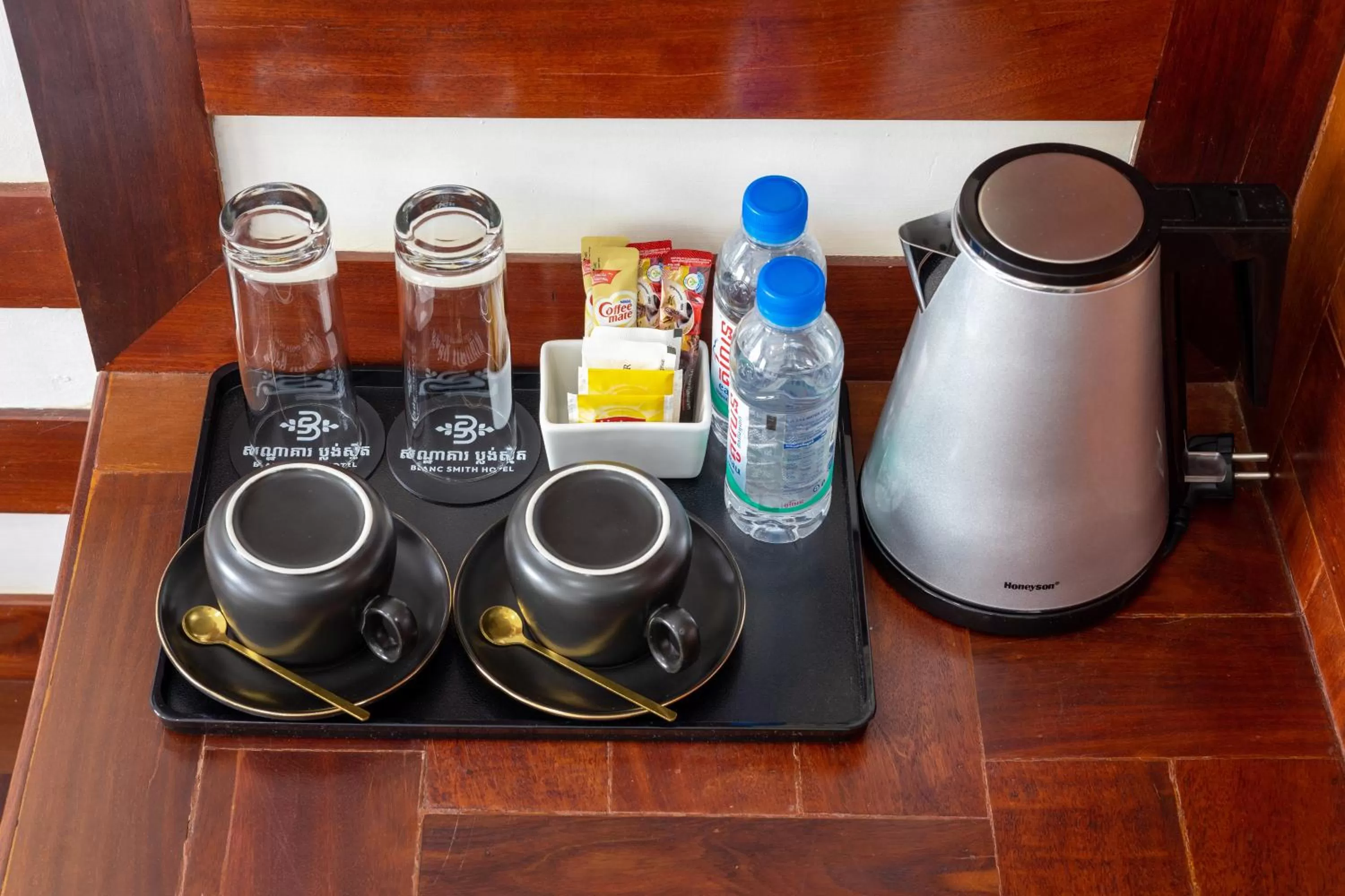 Coffee/tea facilities in Blanc Smith Hotel