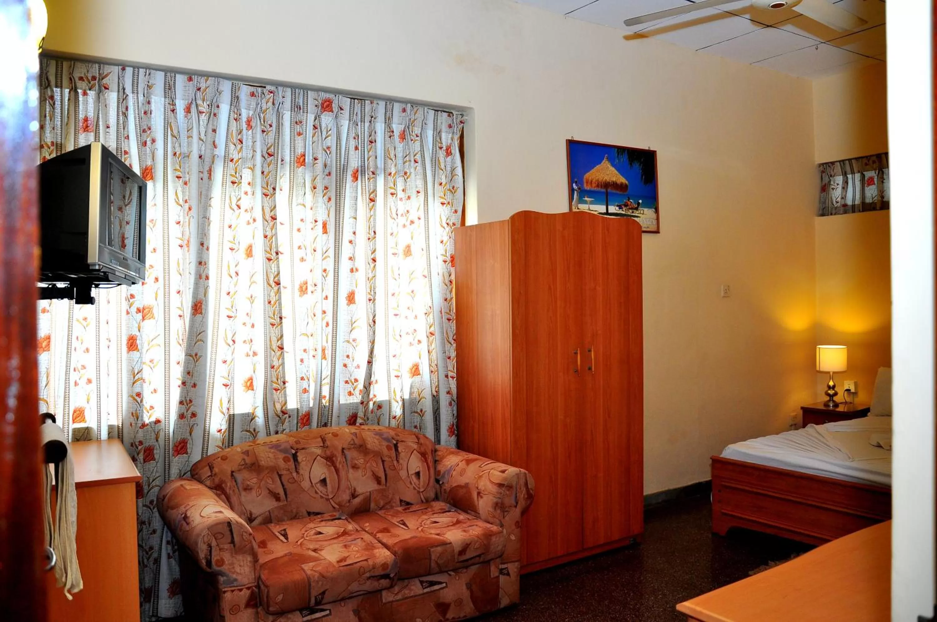 TV and multimedia, Bed in Milano Tourist Rest