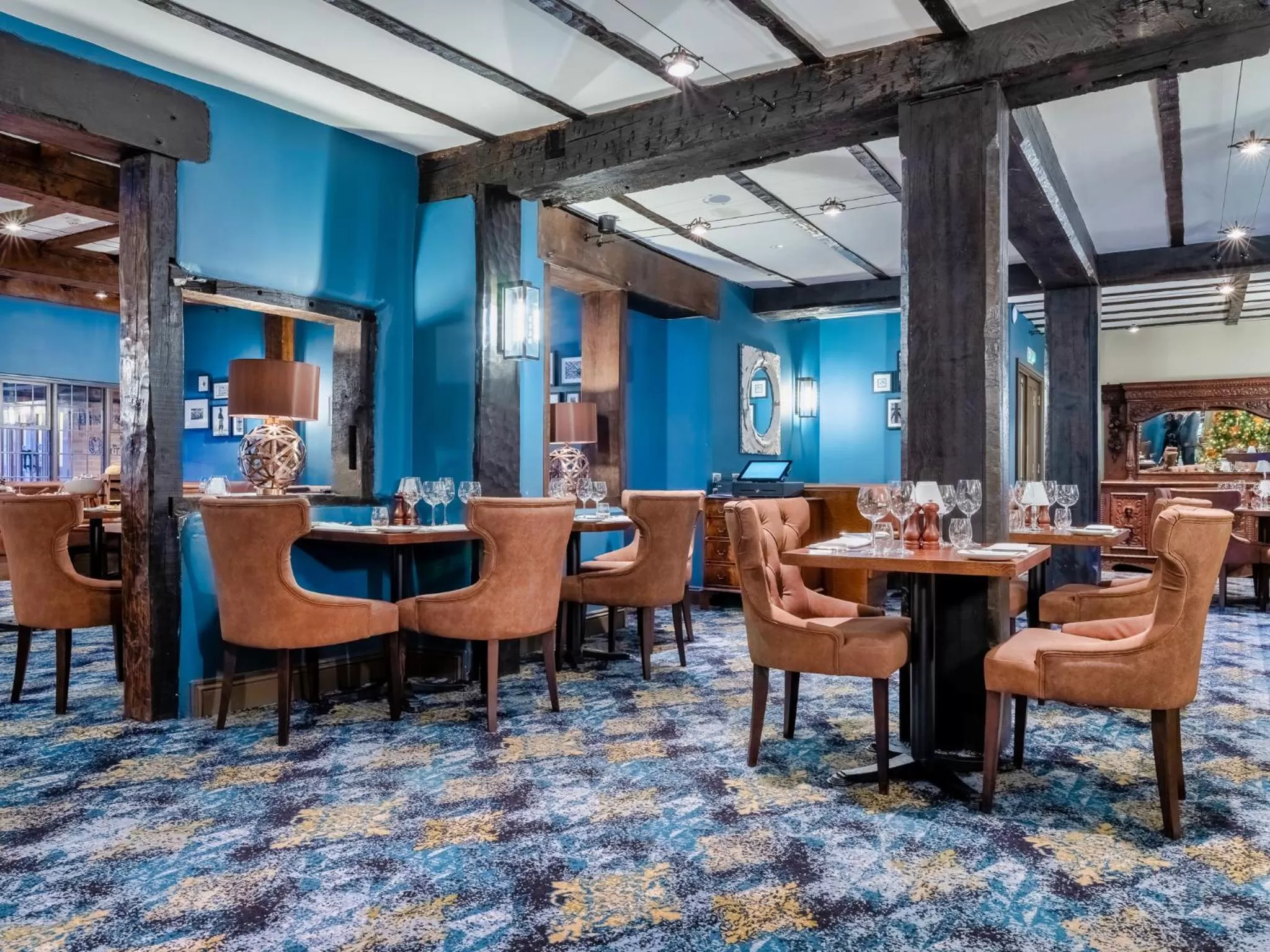 Restaurant/places to eat in The Feathers Hotel